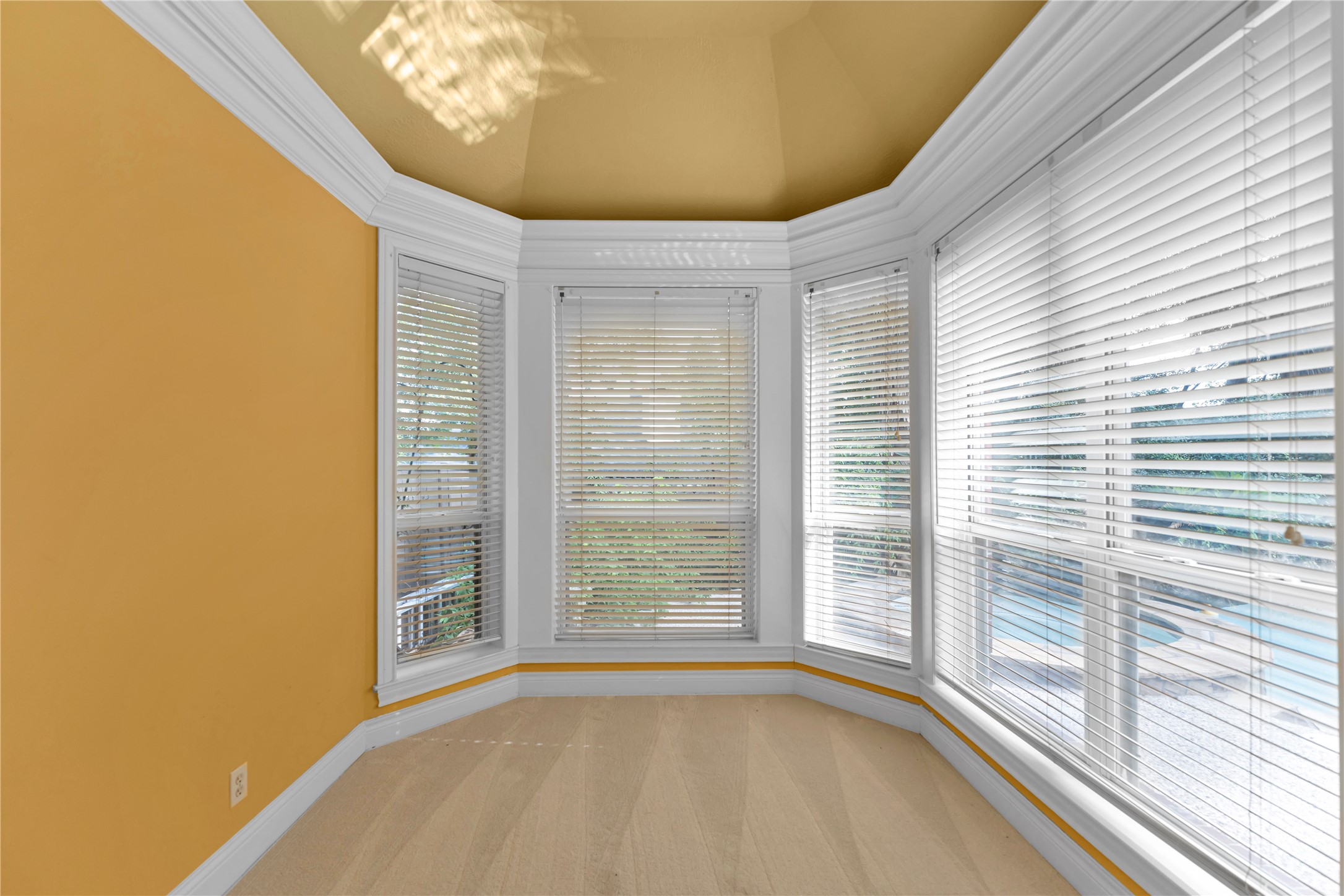 122 E Park Drive Property Photo 18