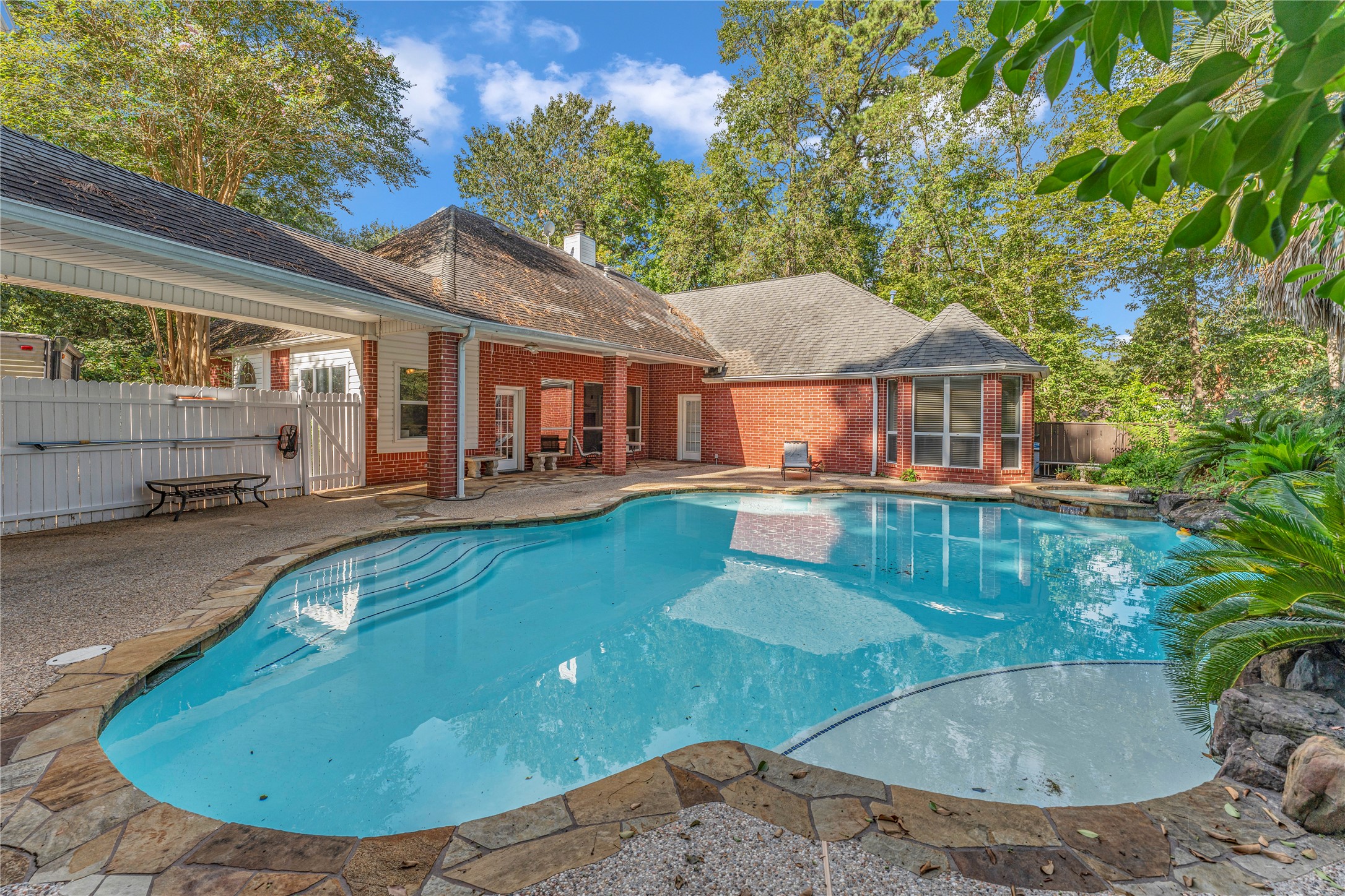 122 E Park Drive Property Photo 32
