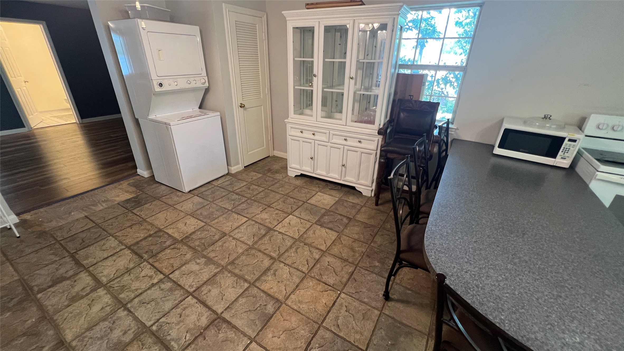 122 E Park Drive Property Photo 45