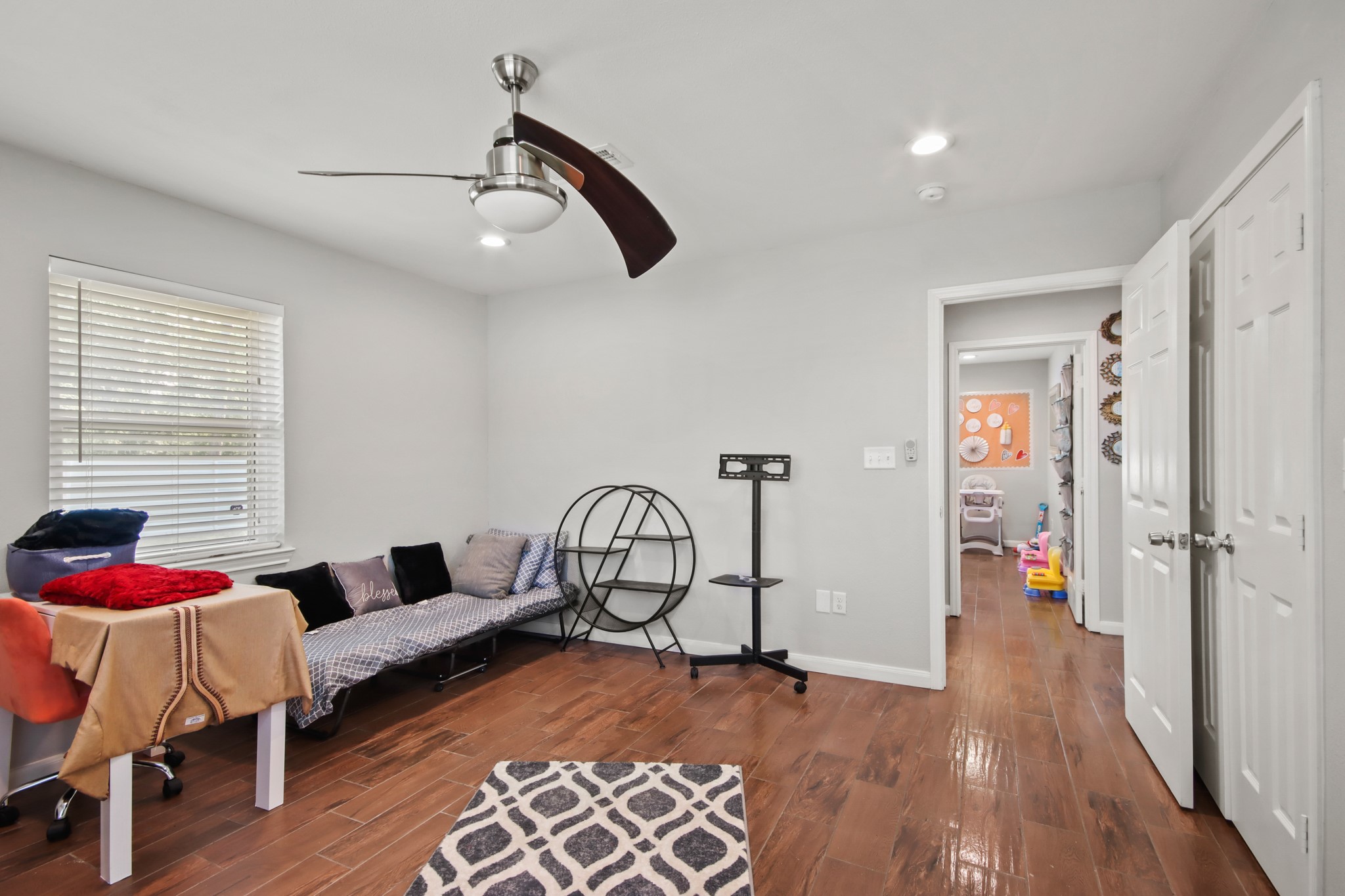 5302 Treaschwig Road Property Photo 23
