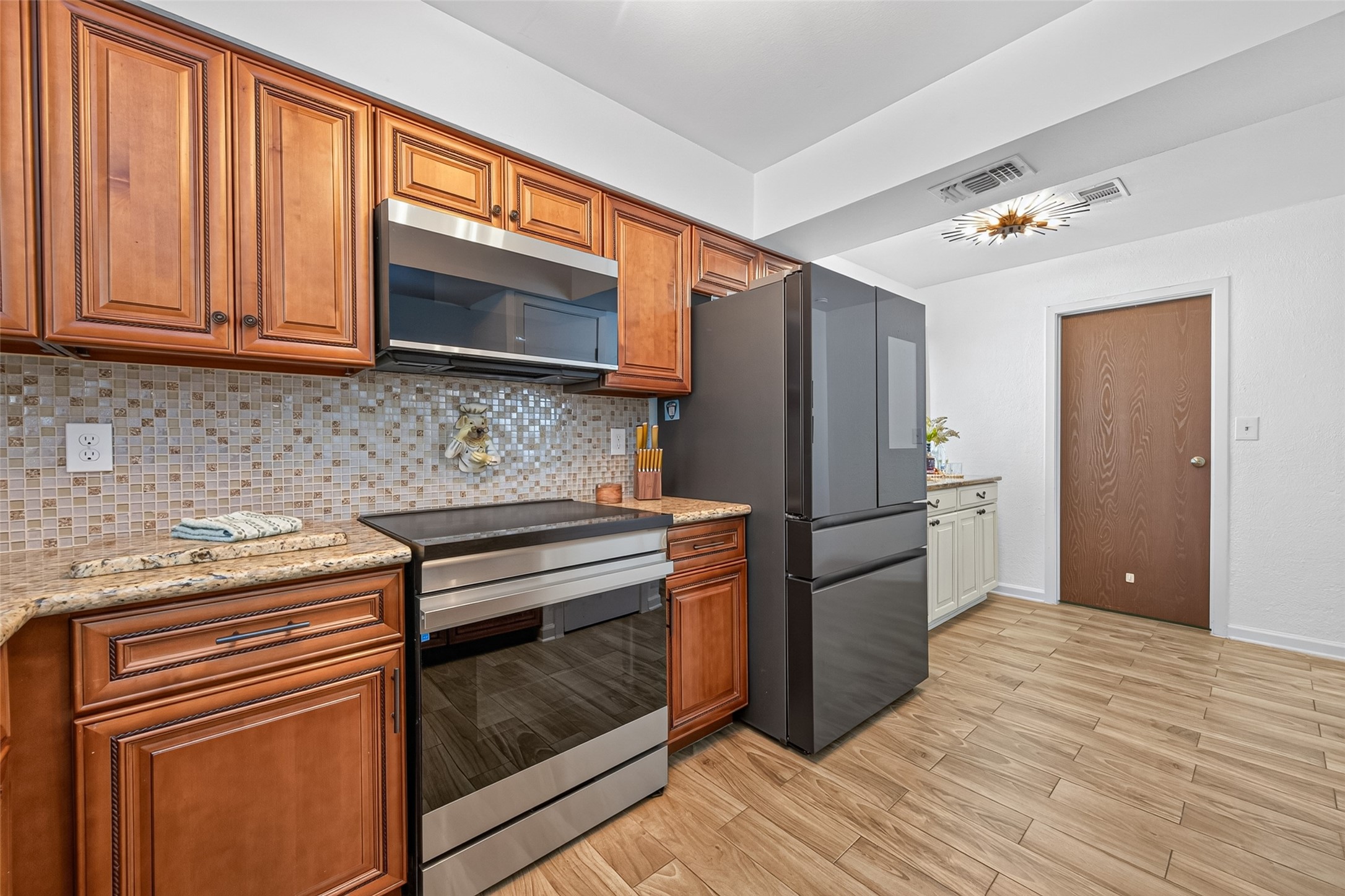 1 Still Glen Court Property Photo 18