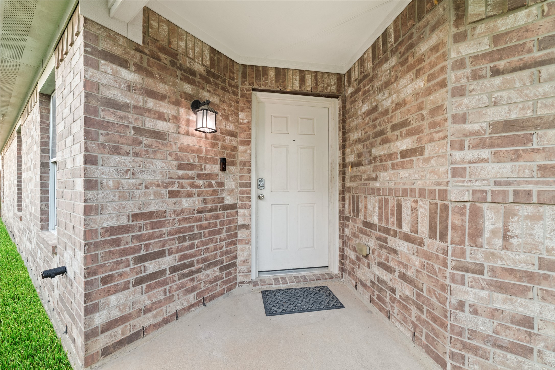 7042 Durango Creek Lane Property Photo 4