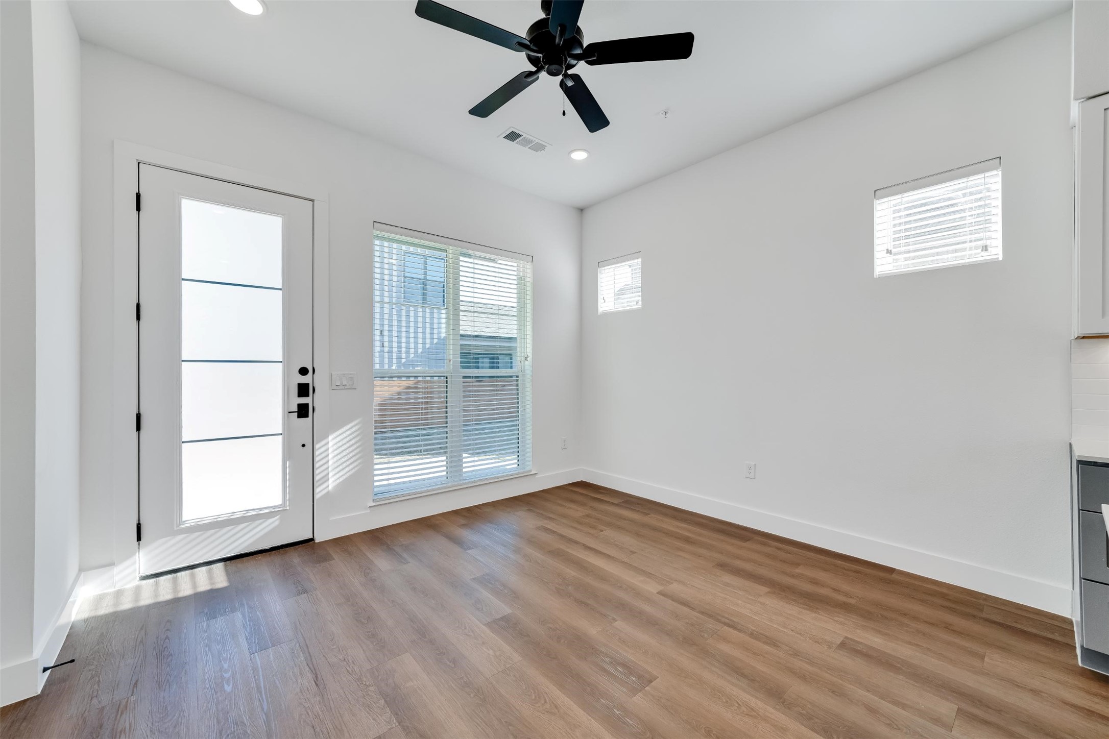1601-614 Mustang Drive Property Photo 6