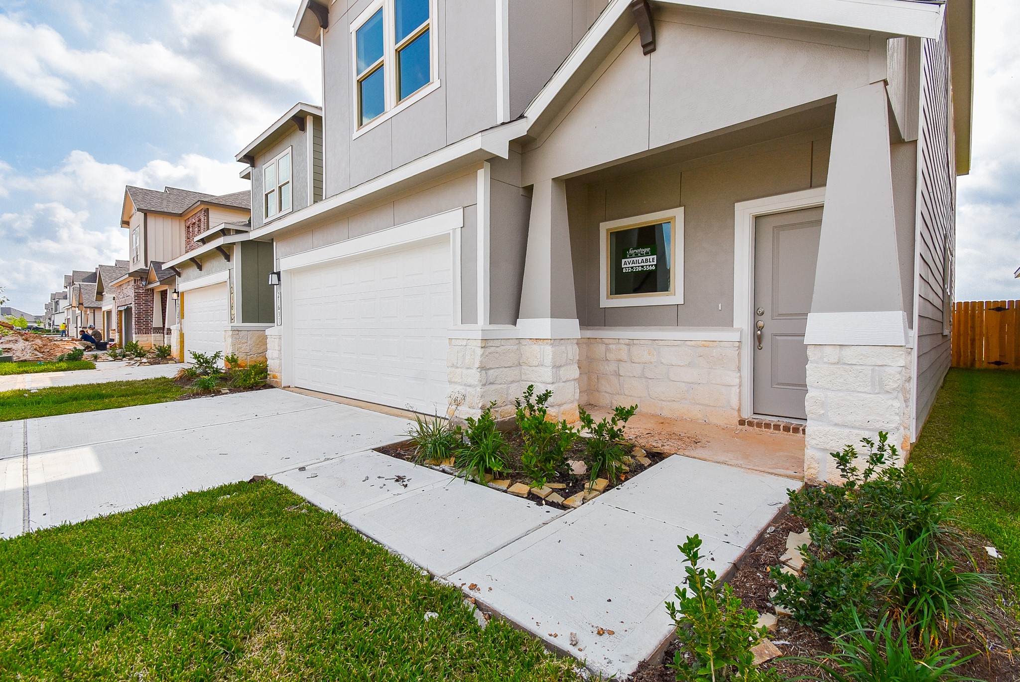 14519 Aston Pines Drive Property Photo 3