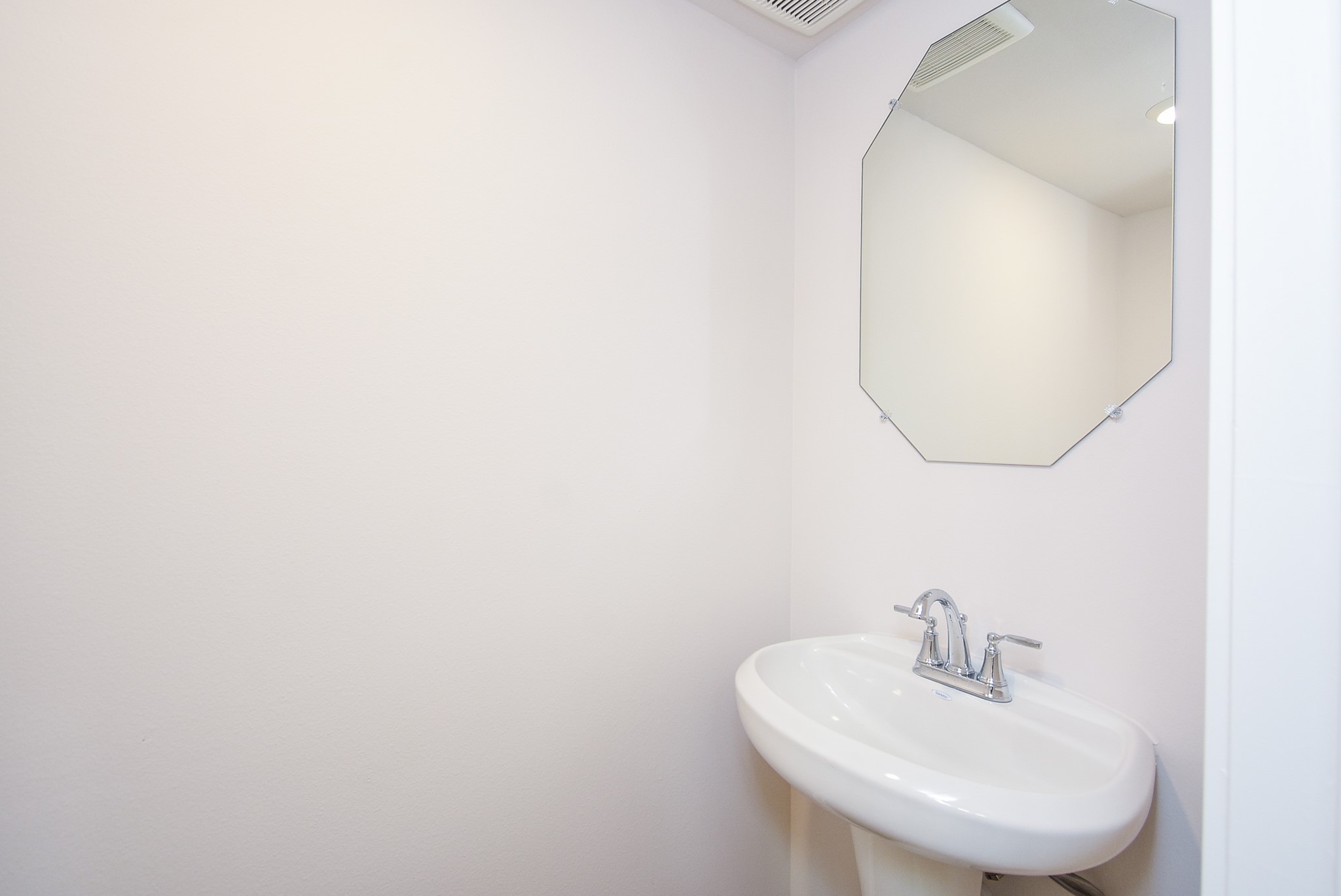 14519 Aston Pines Drive Property Photo 8