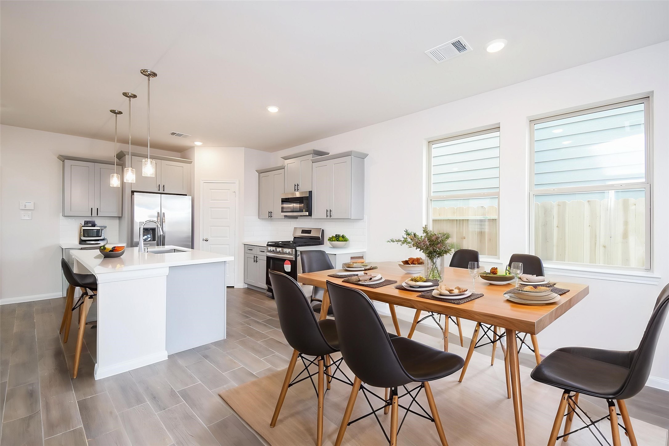 14519 Aston Pines Drive Property Photo 15