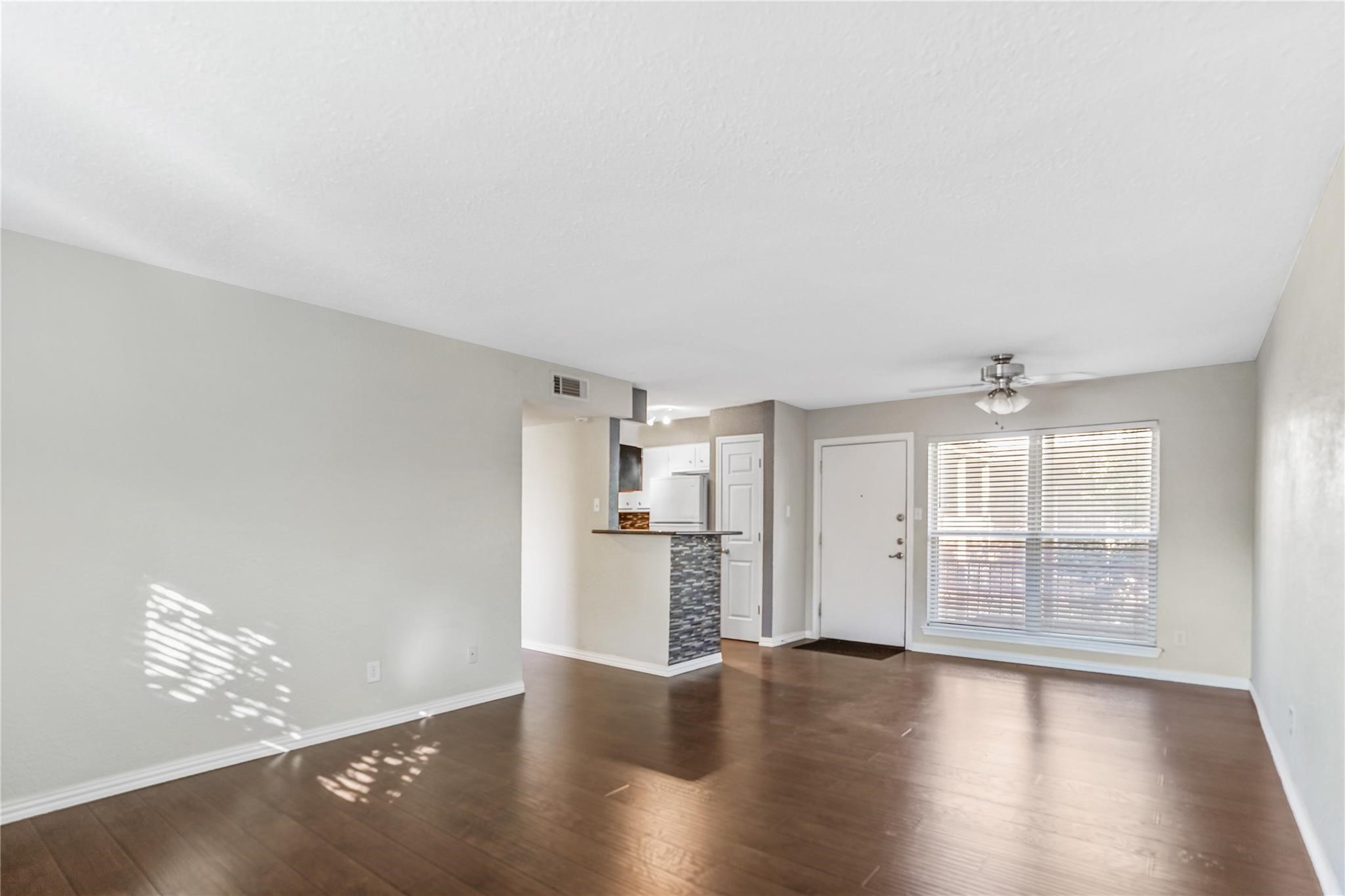 419 Marshall Street 10 Property Photo 3