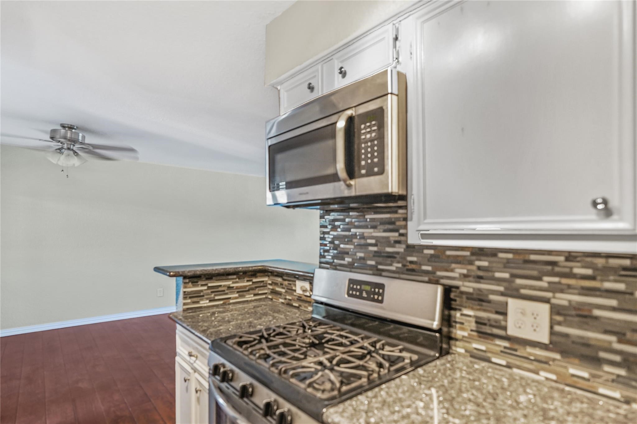 419 Marshall Street 10 Property Photo 5