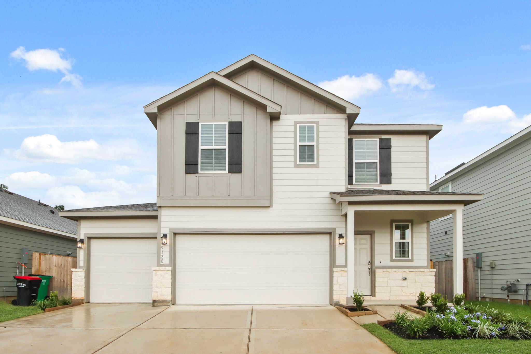 9320 Shady Creek Drive Property Photo 1