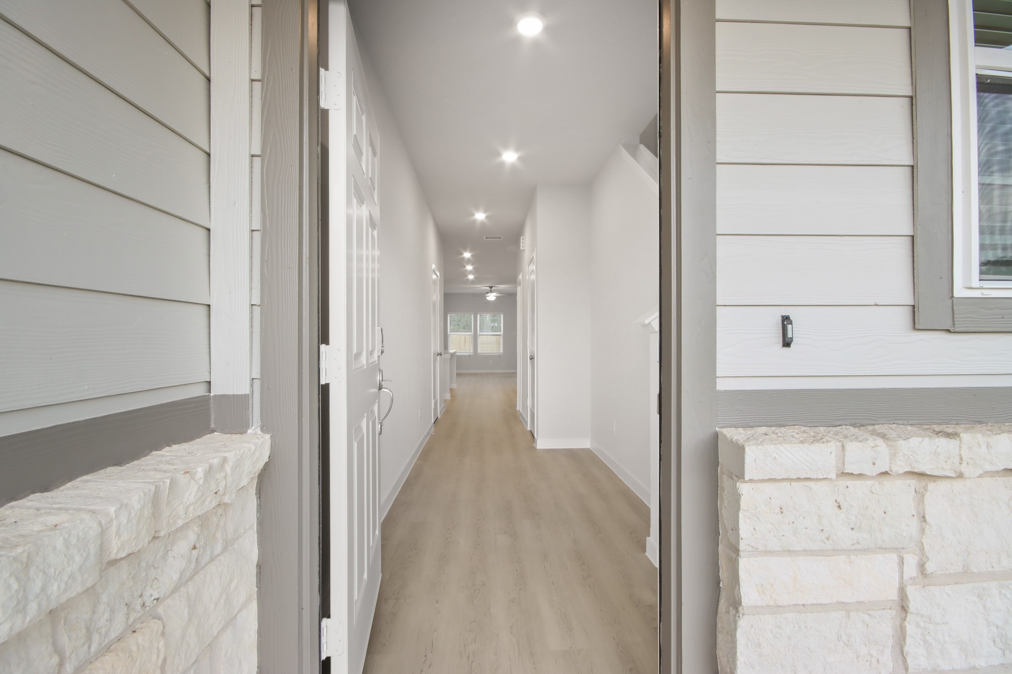 9320 Shady Creek Drive Property Photo 6