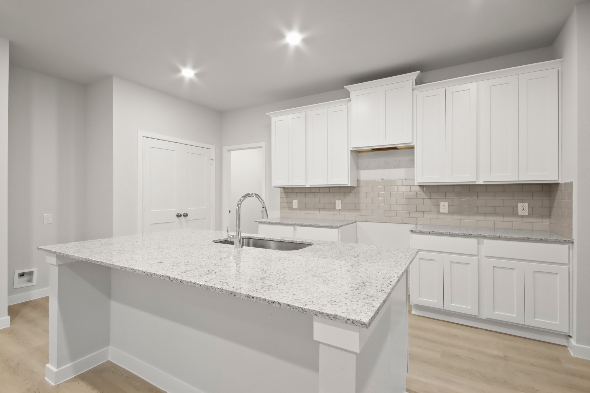 9320 Shady Creek Drive Property Photo 9