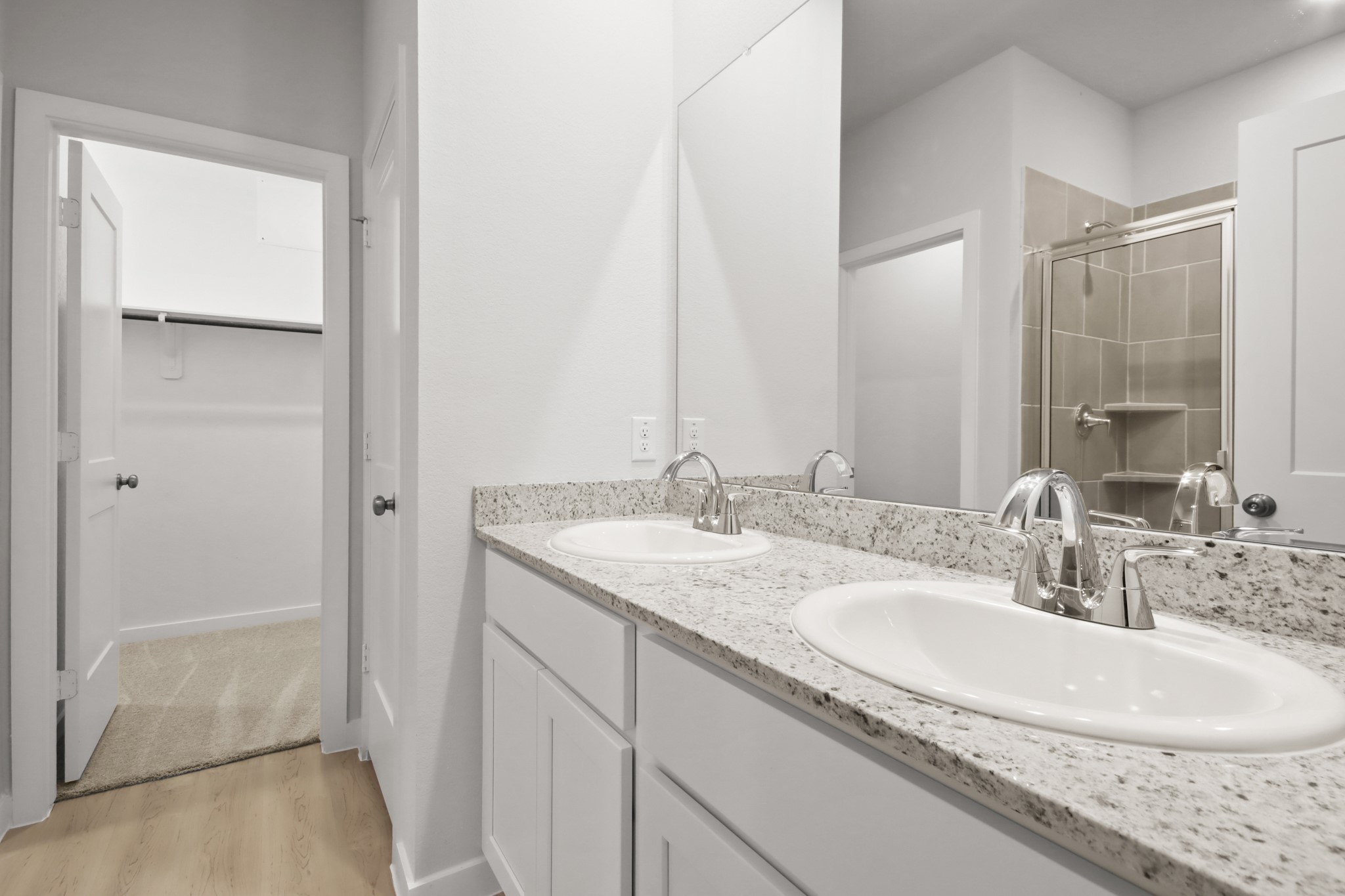 9320 Shady Creek Drive Property Photo 14