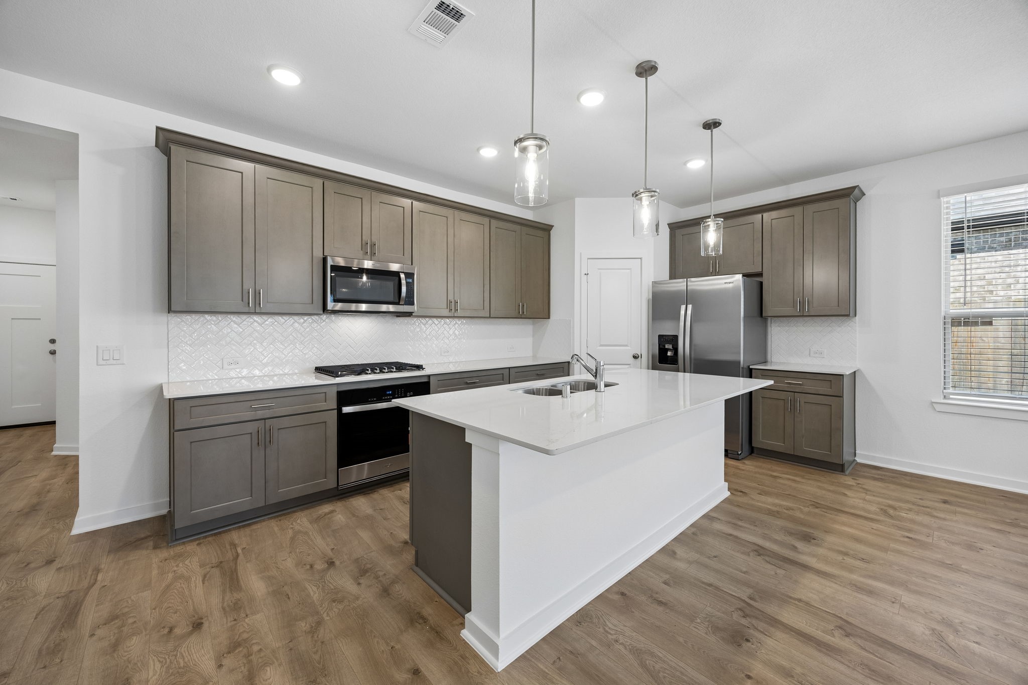 18210 Ellerden Forest Drive Property Photo 3