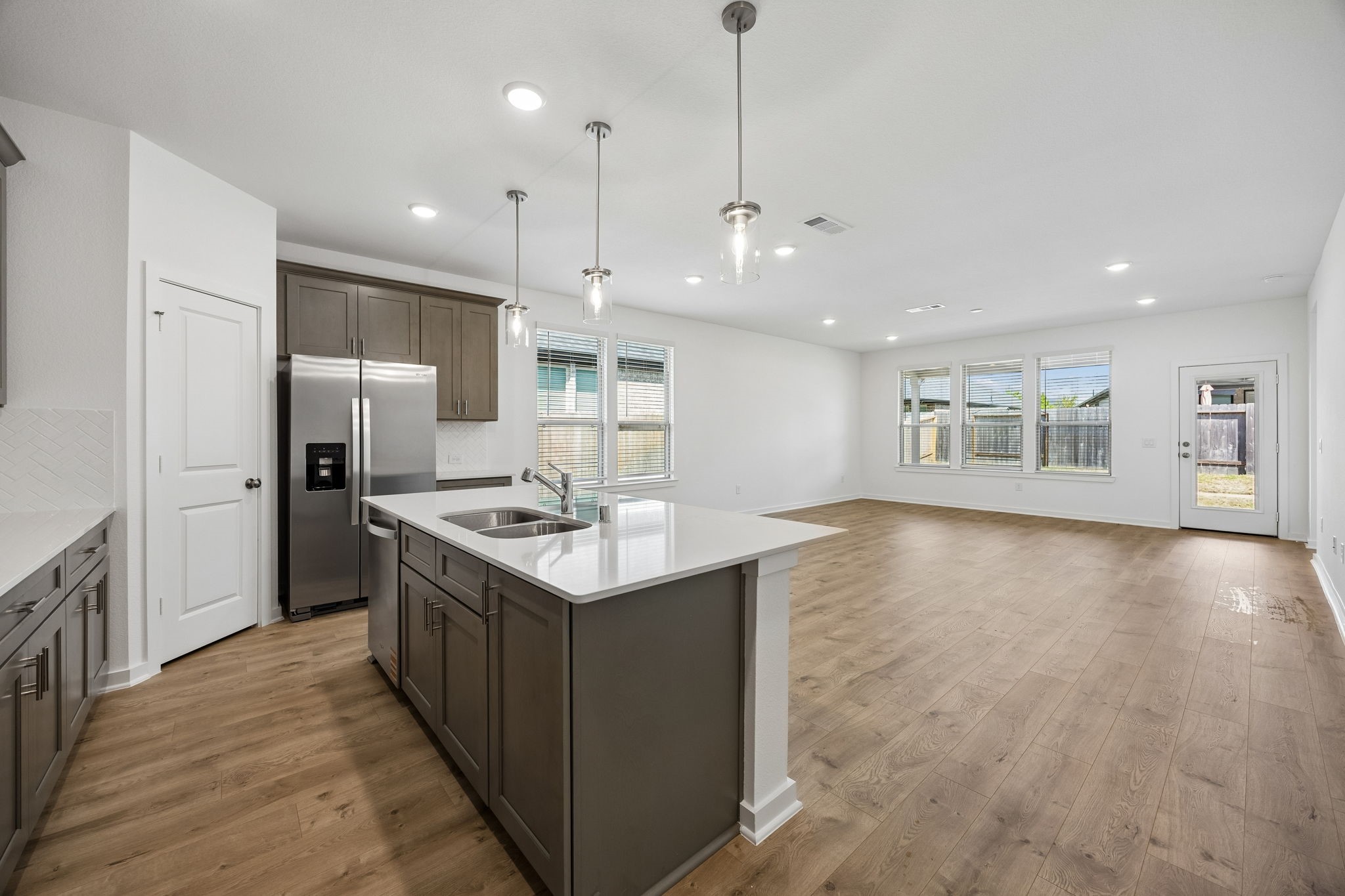 18210 Ellerden Forest Drive Property Photo 8