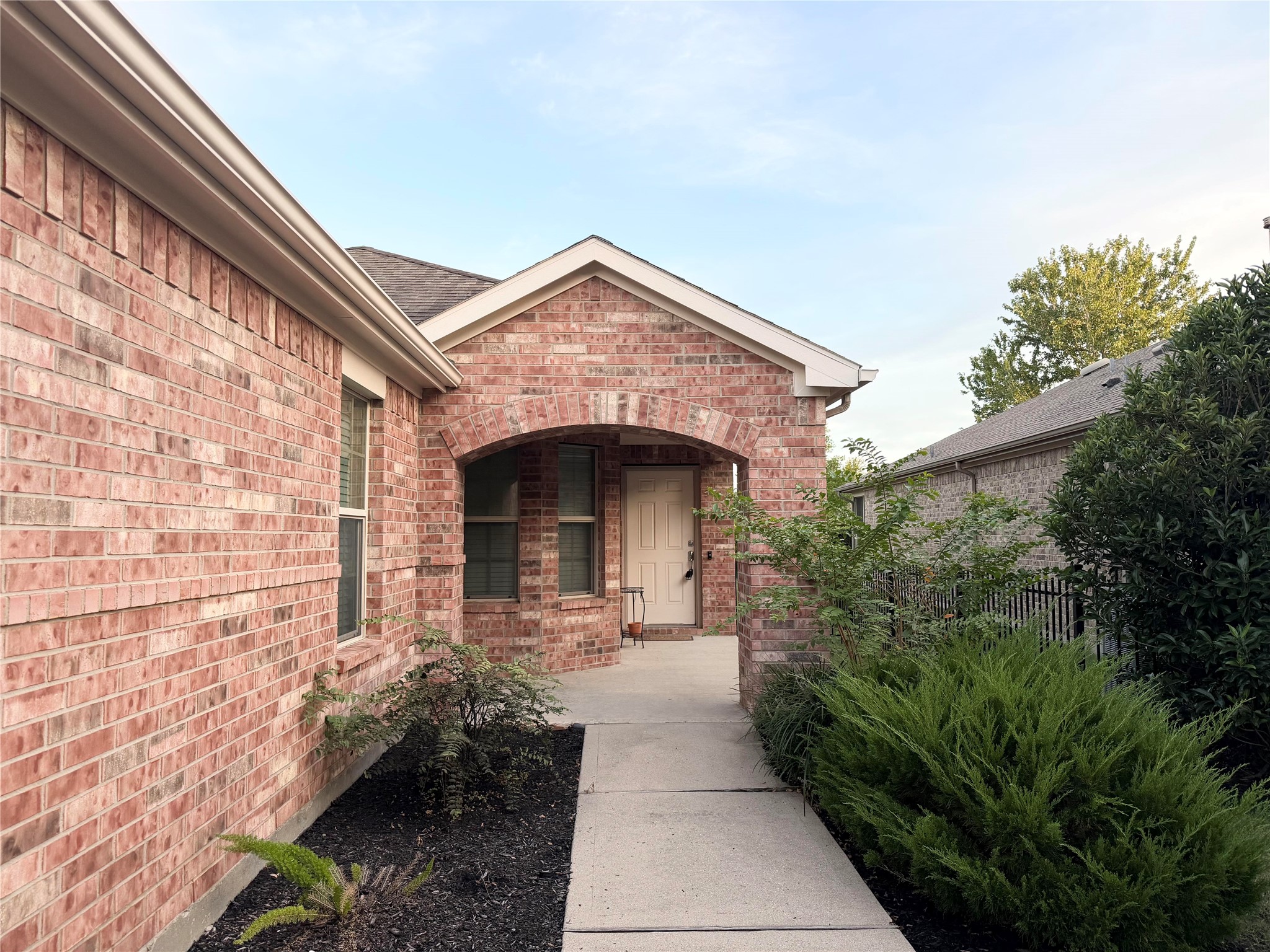 1115 Catalpa Drive Property Photo 1