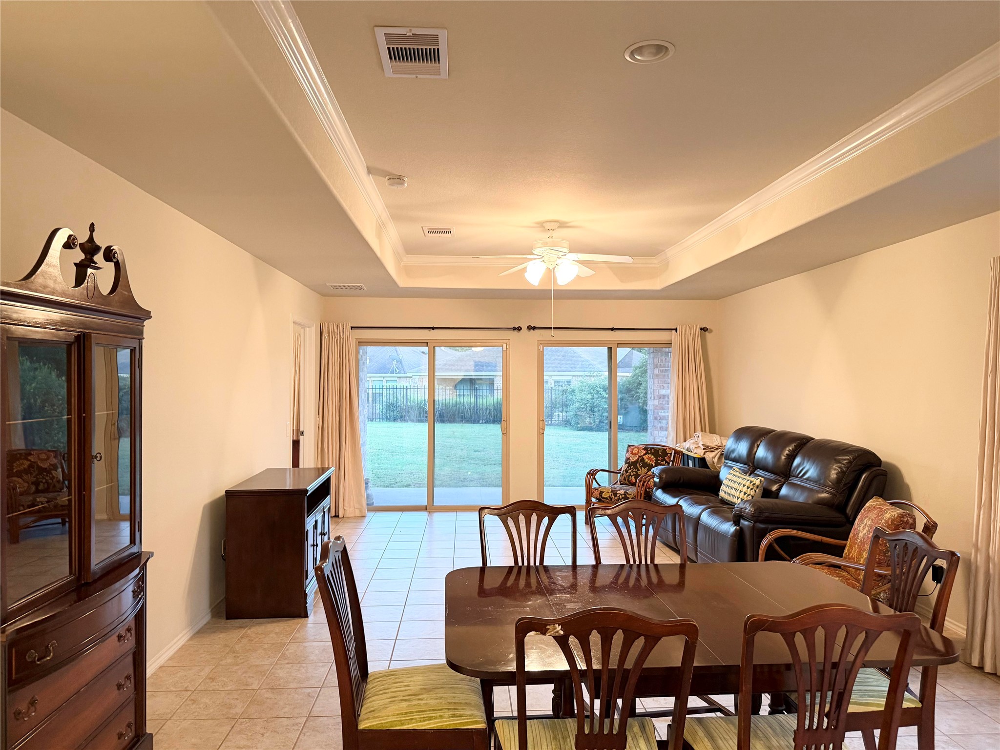 1115 Catalpa Drive Property Photo 5