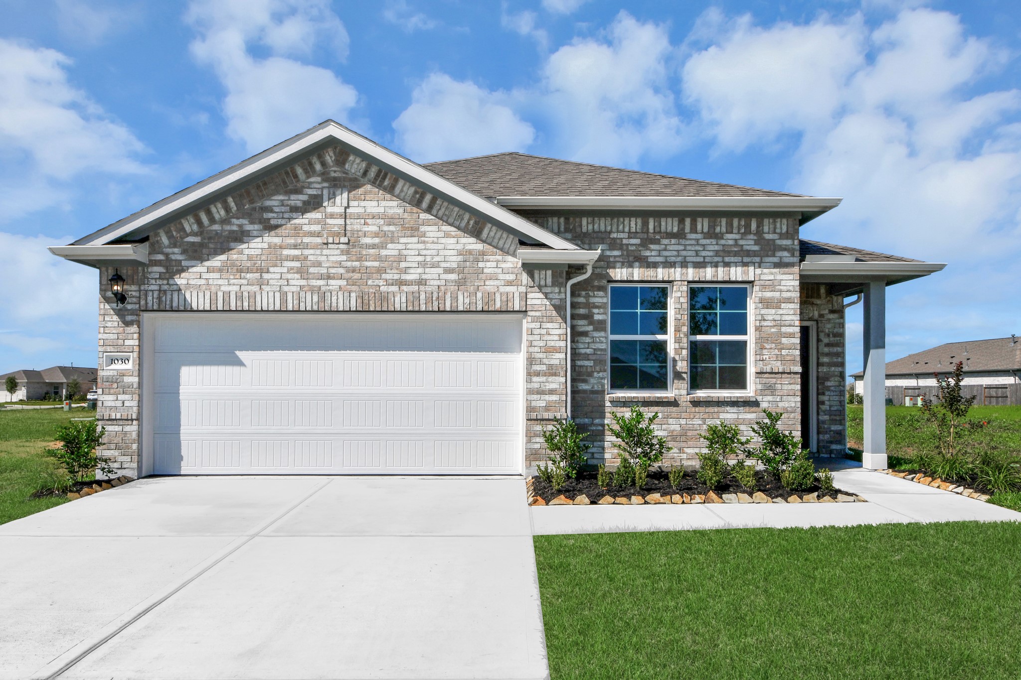 1030 Arbor Drive Property Photo 4