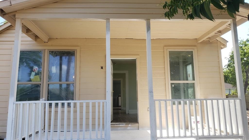 814 39th Street Property Photo 3