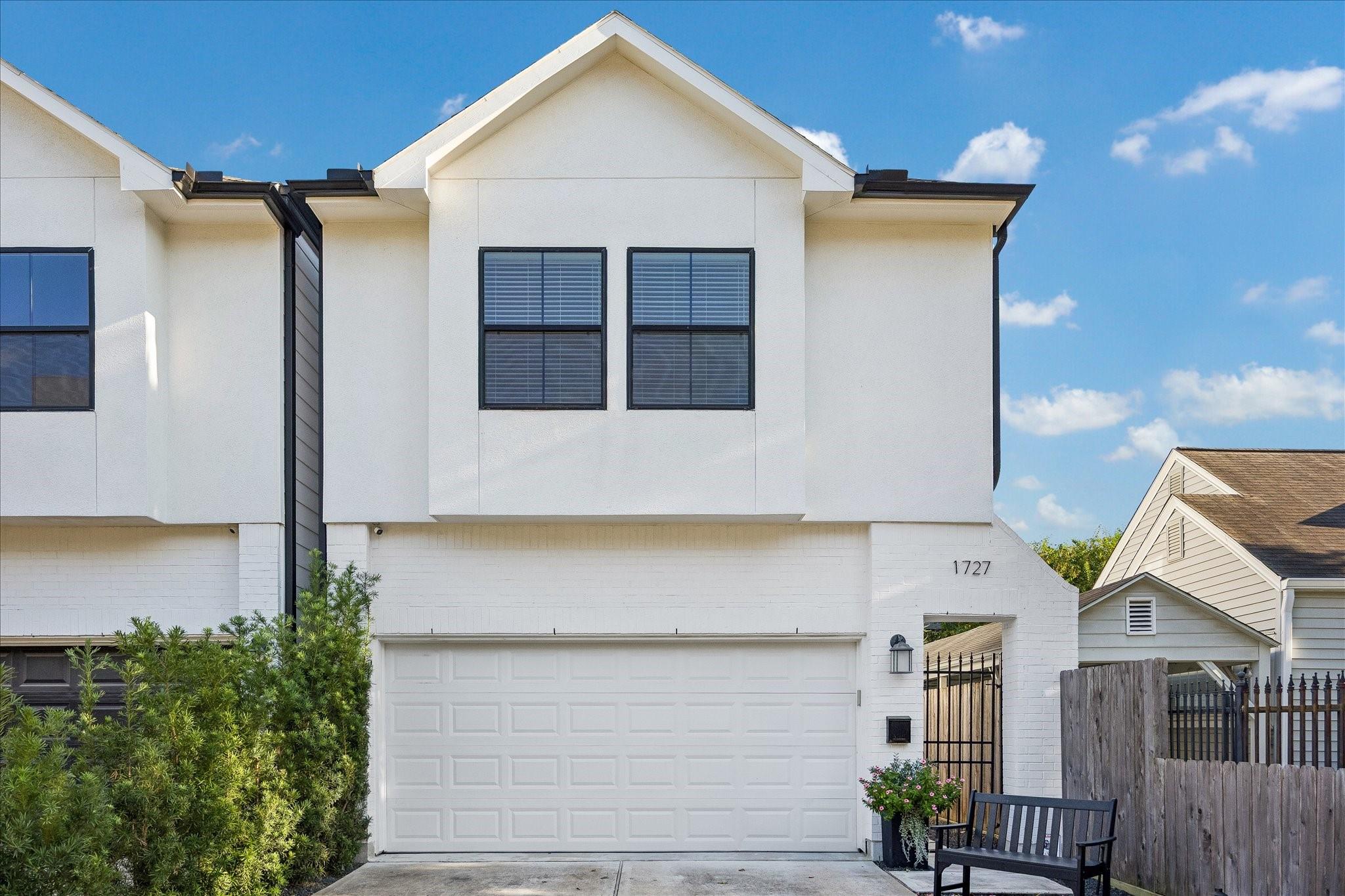 1727 Michigan Street, Houston Tx 77006 Property Photo 1