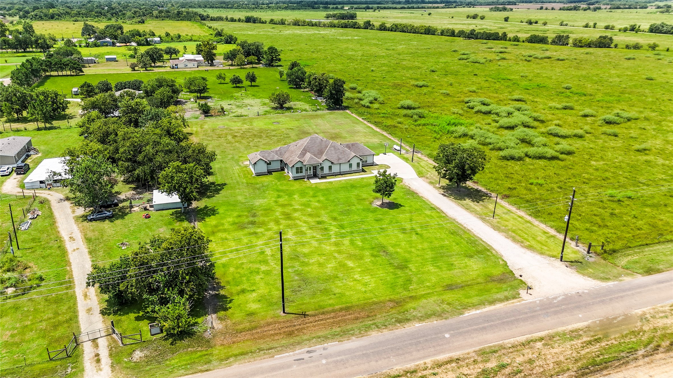 2026 County Road 216 Property Photo 35