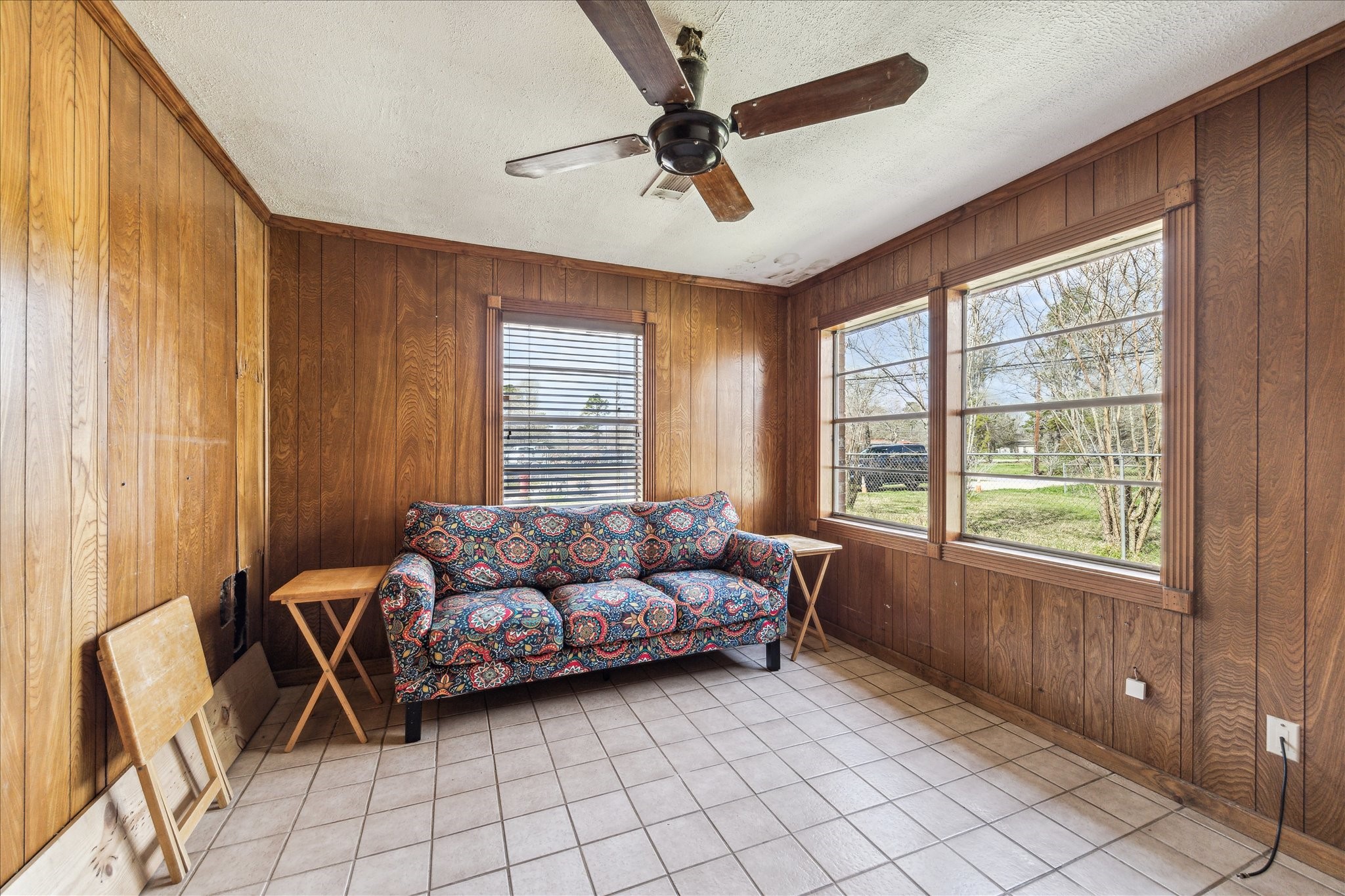 23092 E Martin Drive Property Photo 3