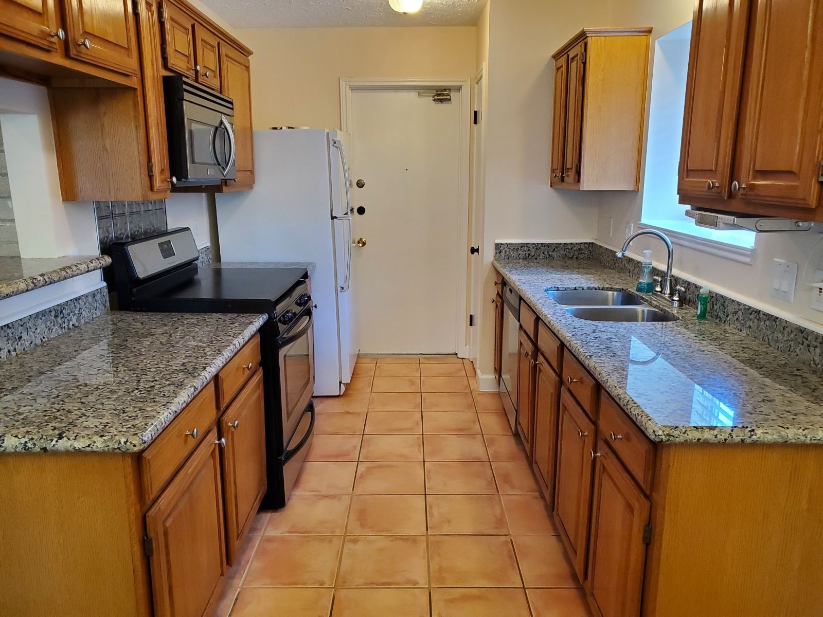 14123 Kathi Lynn Lane Property Photo 6