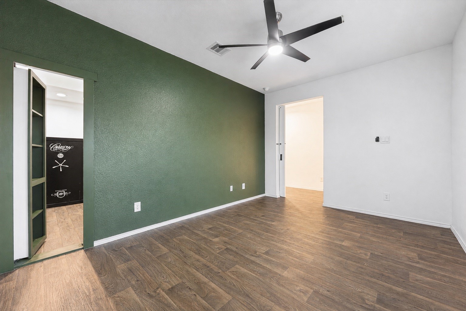 16019 Jordan Meadow Way Property Photo 7