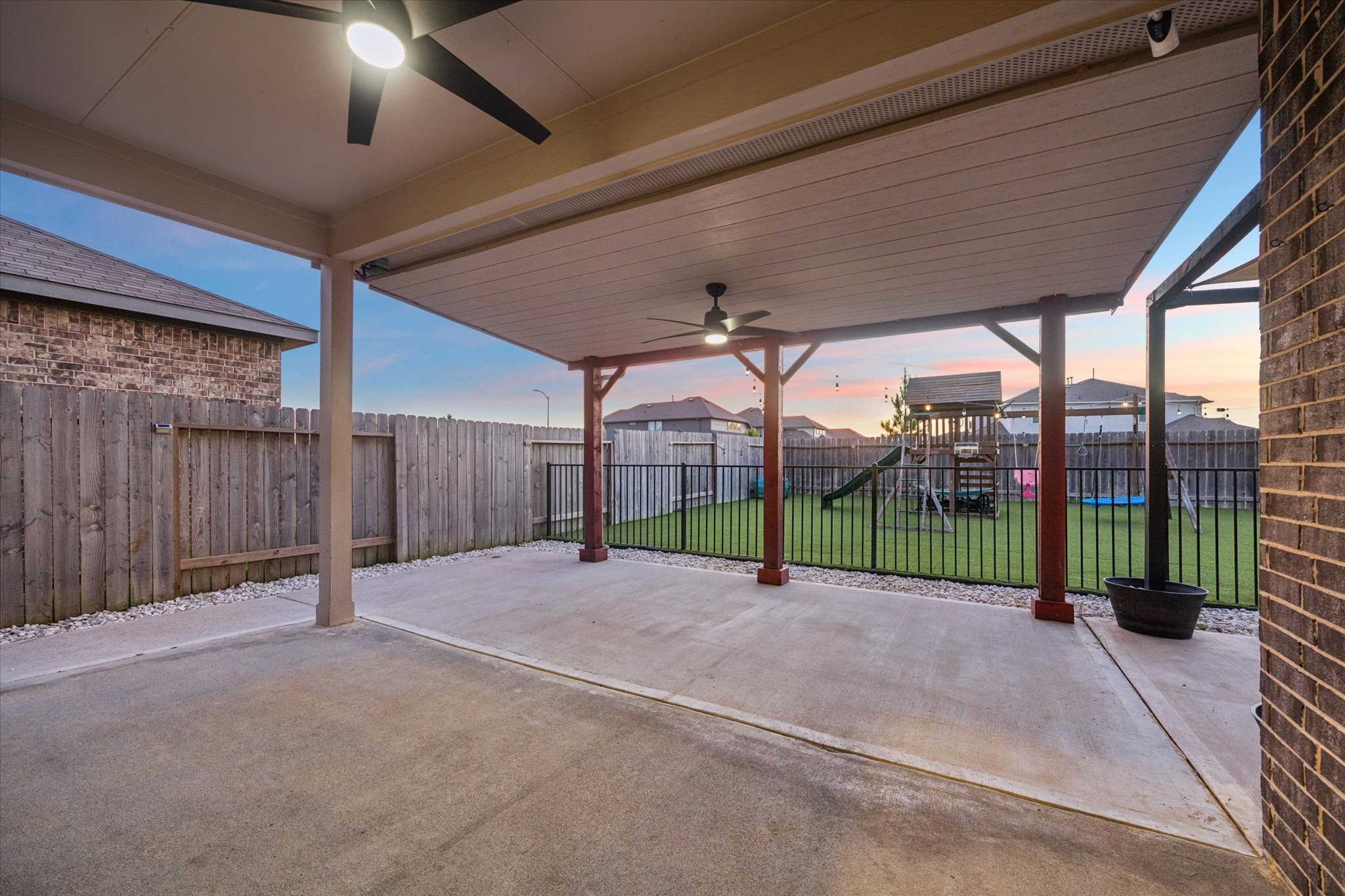 16019 Jordan Meadow Way Property Photo 34