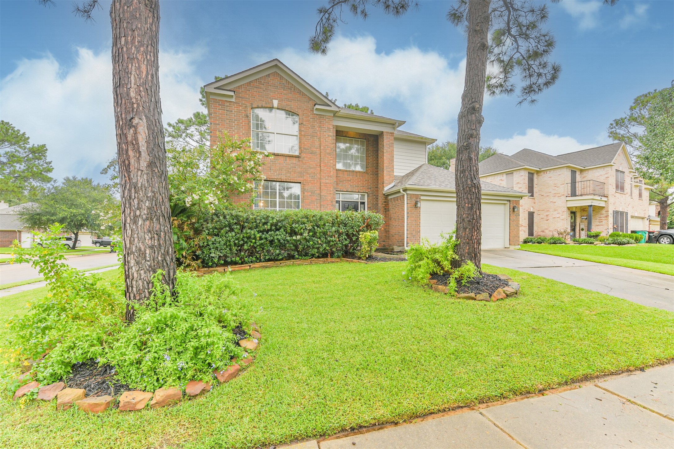 20422 Maple Meadows Court Property Photo 3