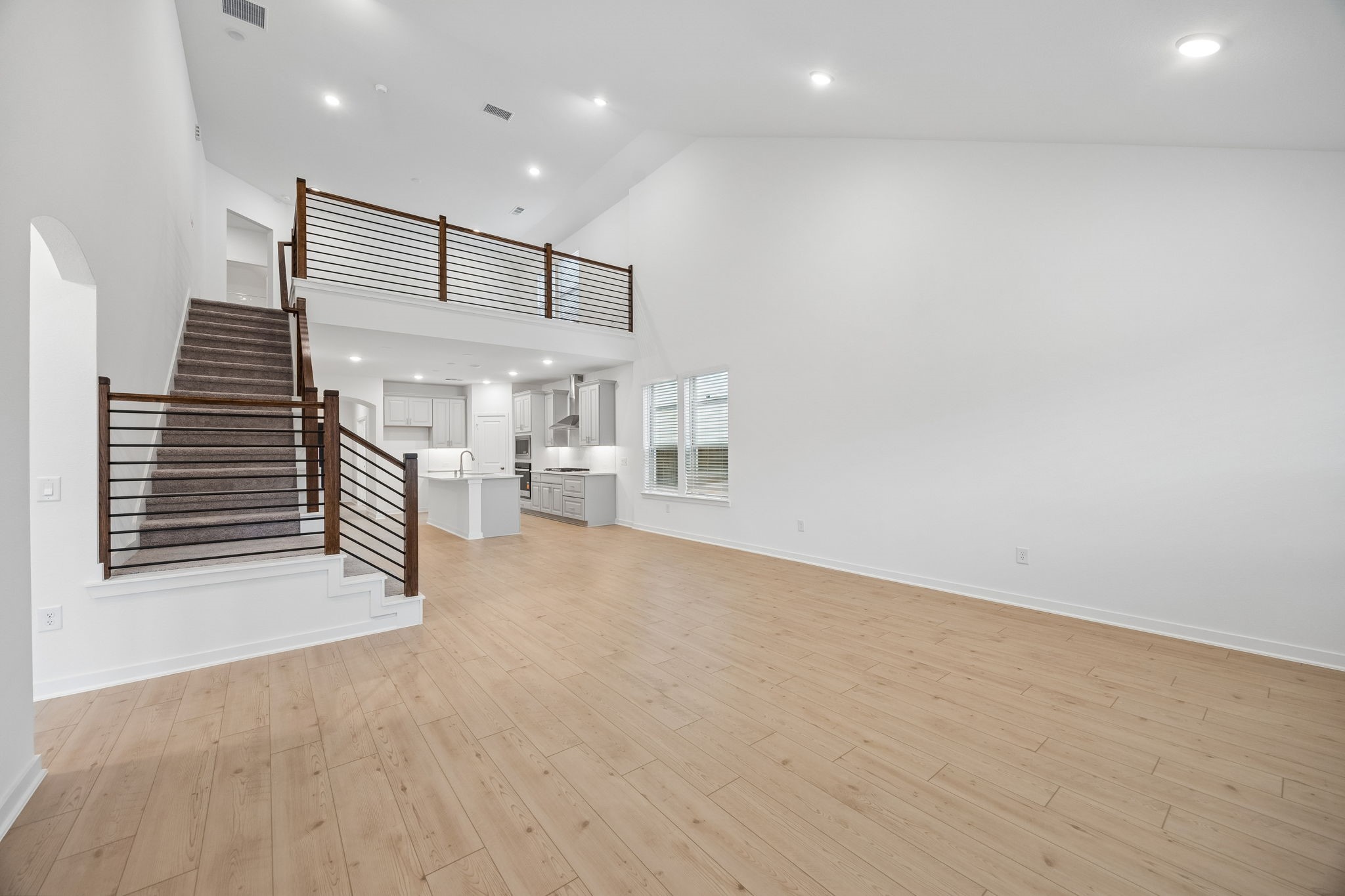 16050 Tangled Vine Lane Property Photo 9