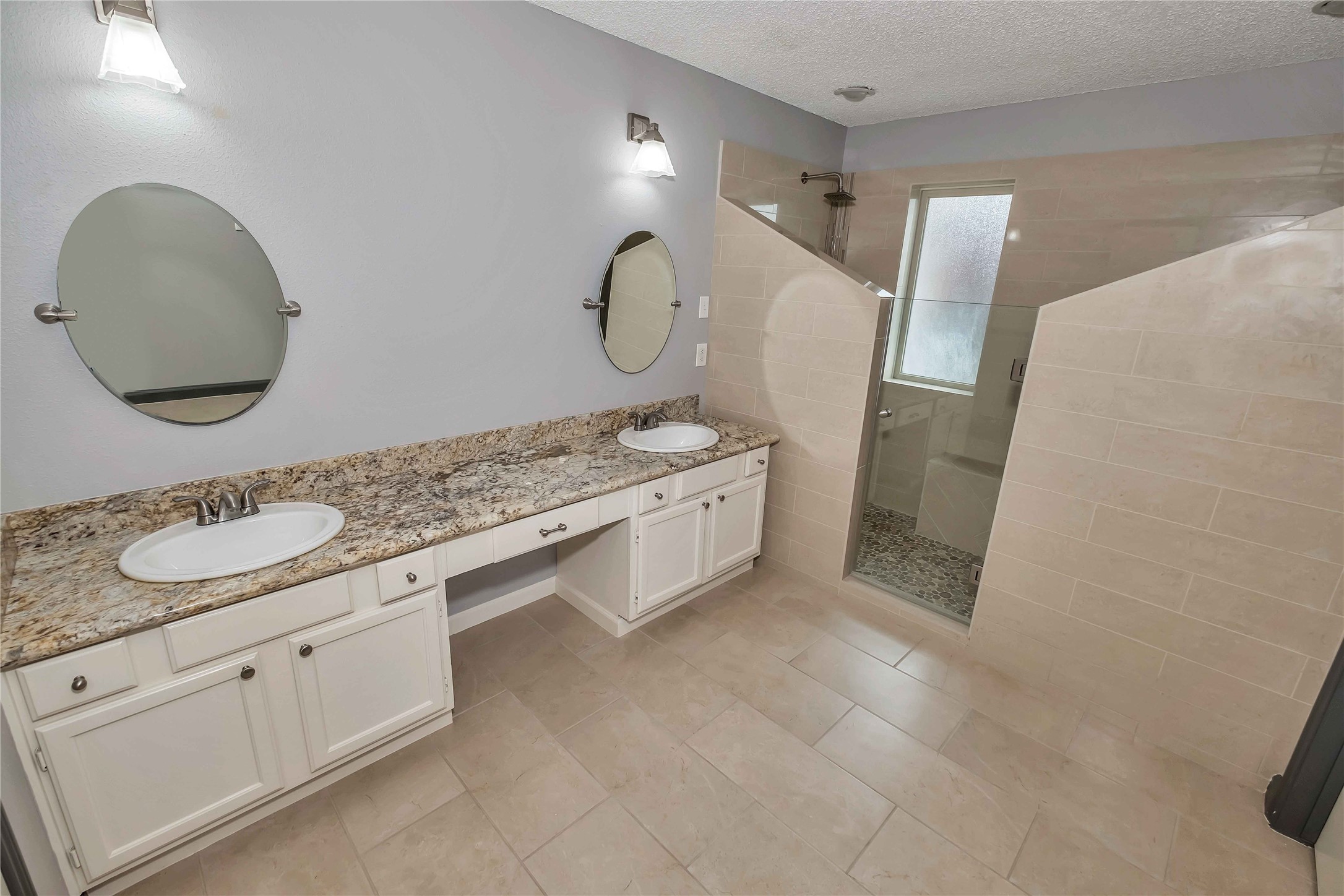 5216 Spring Branch Drive Property Photo 8