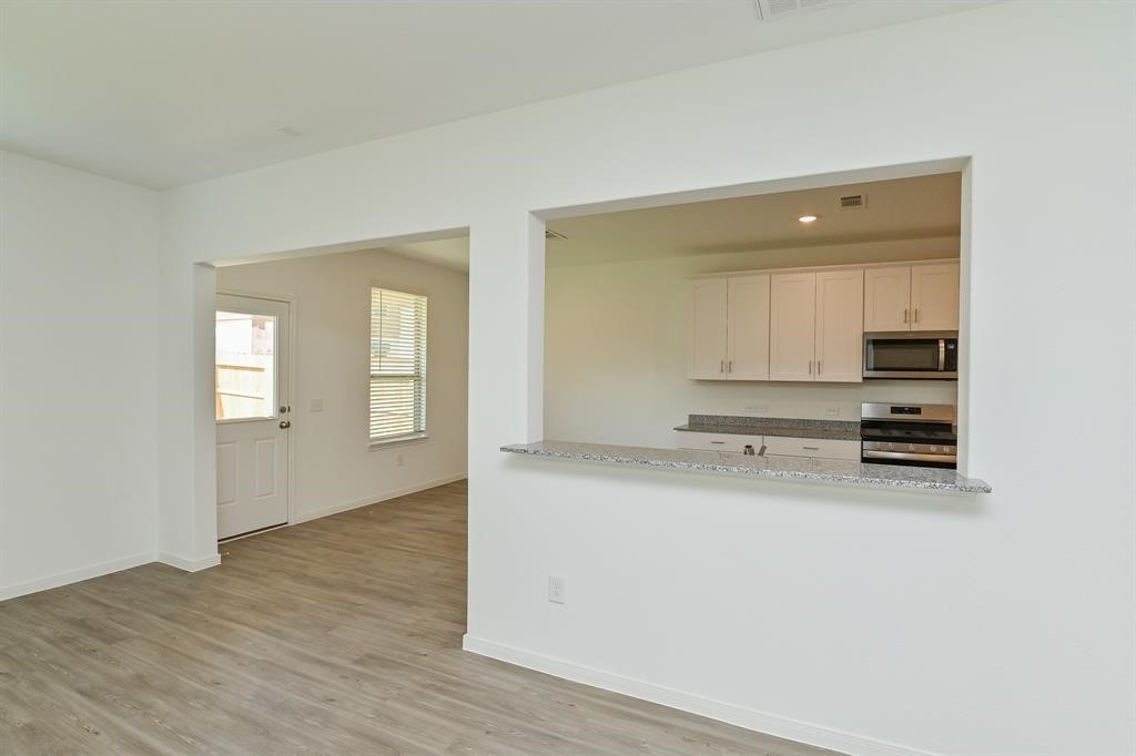 1005 Greenshank Drive Property Photo 5