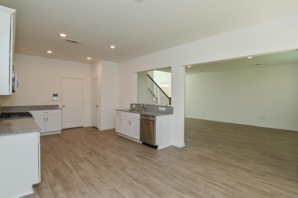 1005 Greenshank Drive Property Photo 9