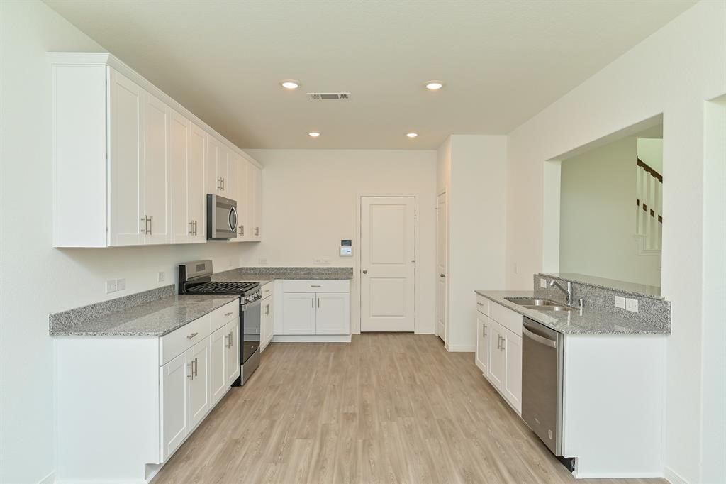 1005 Greenshank Drive Property Photo 10