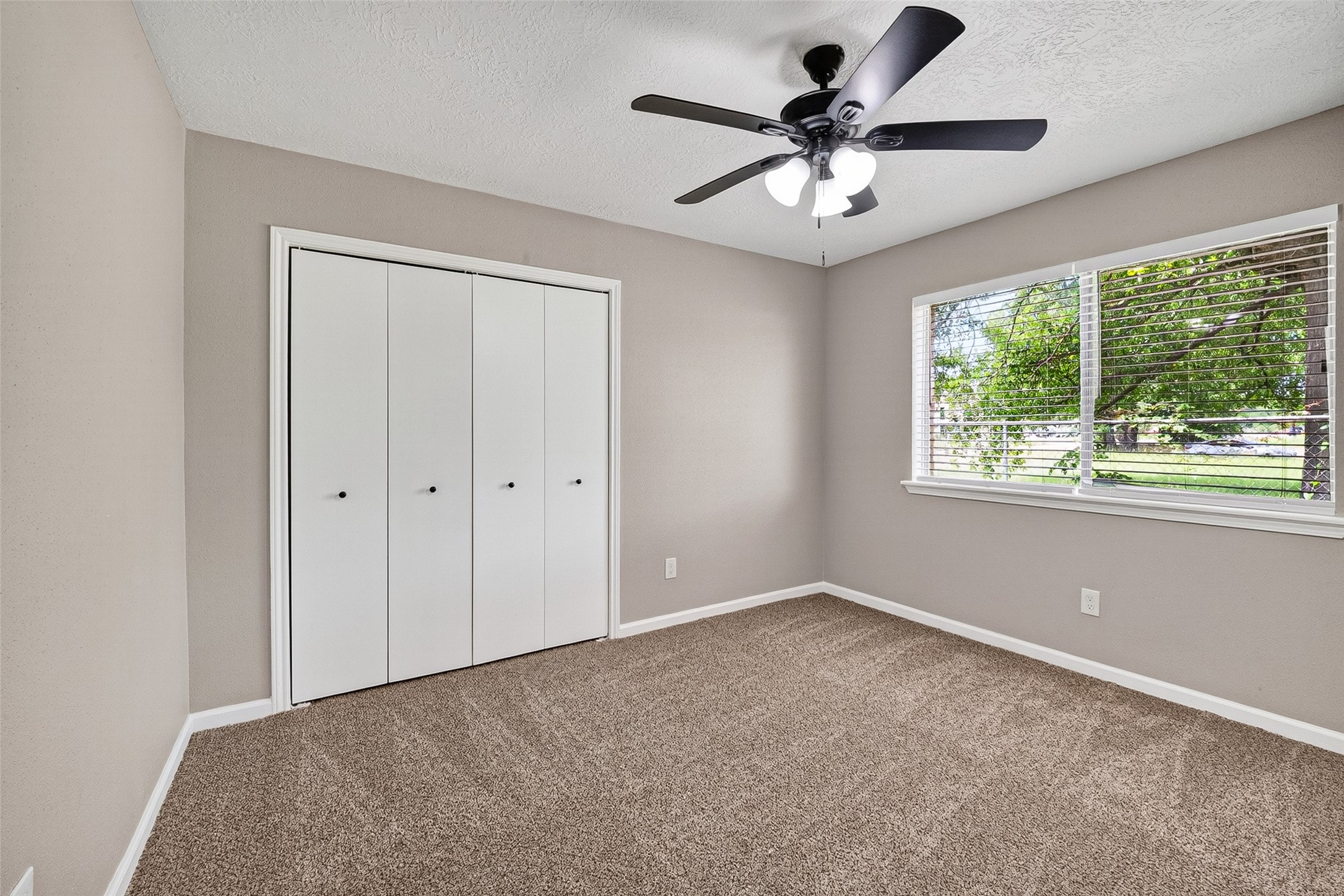 1011 Memorial Glen Drive Property Photo 27