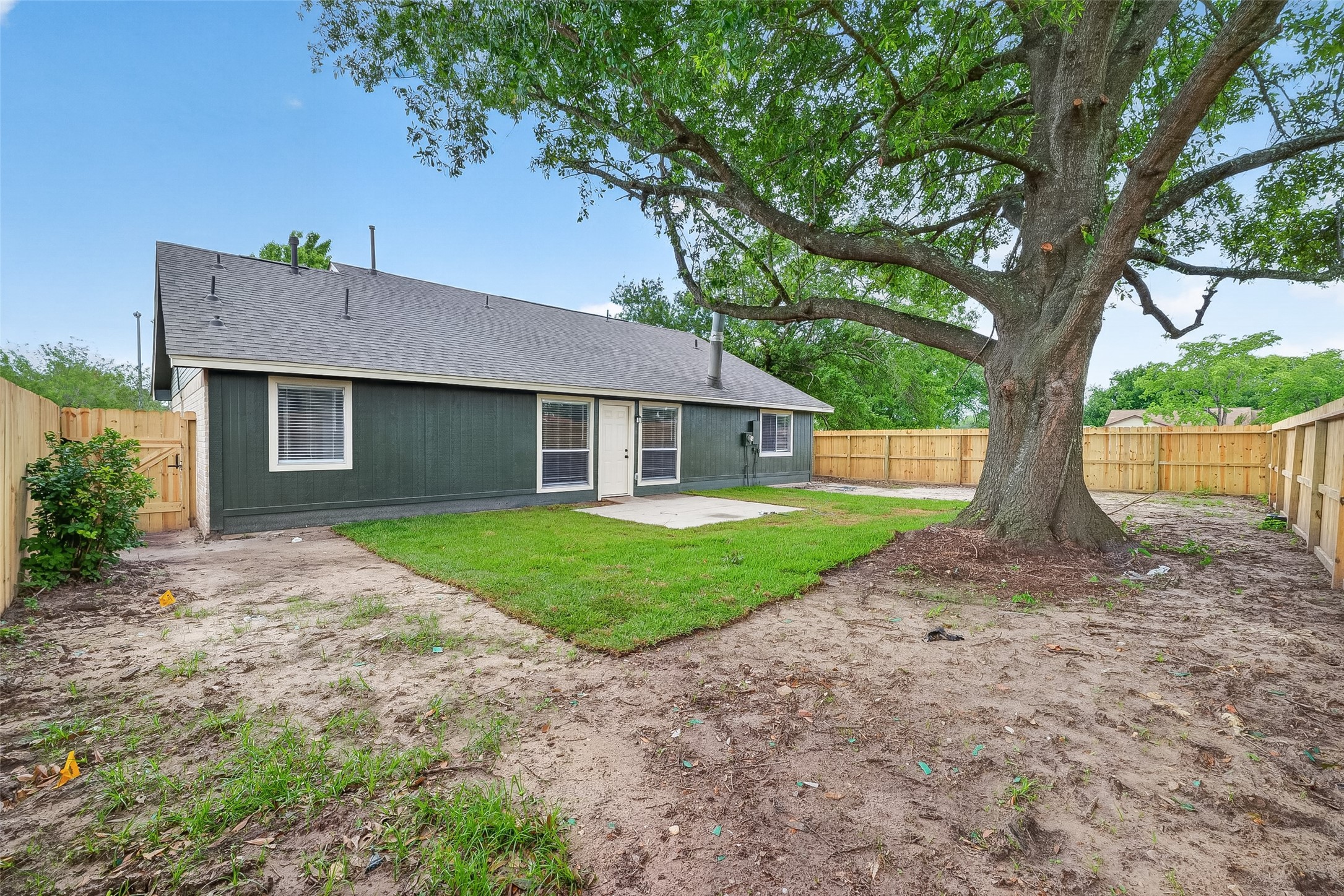 1011 Memorial Glen Drive Property Photo 35