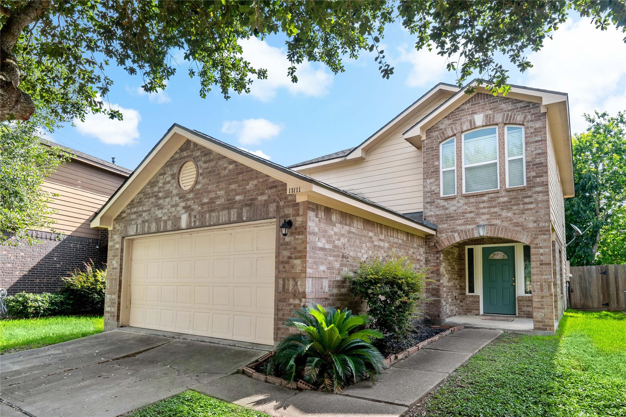 13111 Royal Bell Court, Houston Tx 77047 Property Photo 2