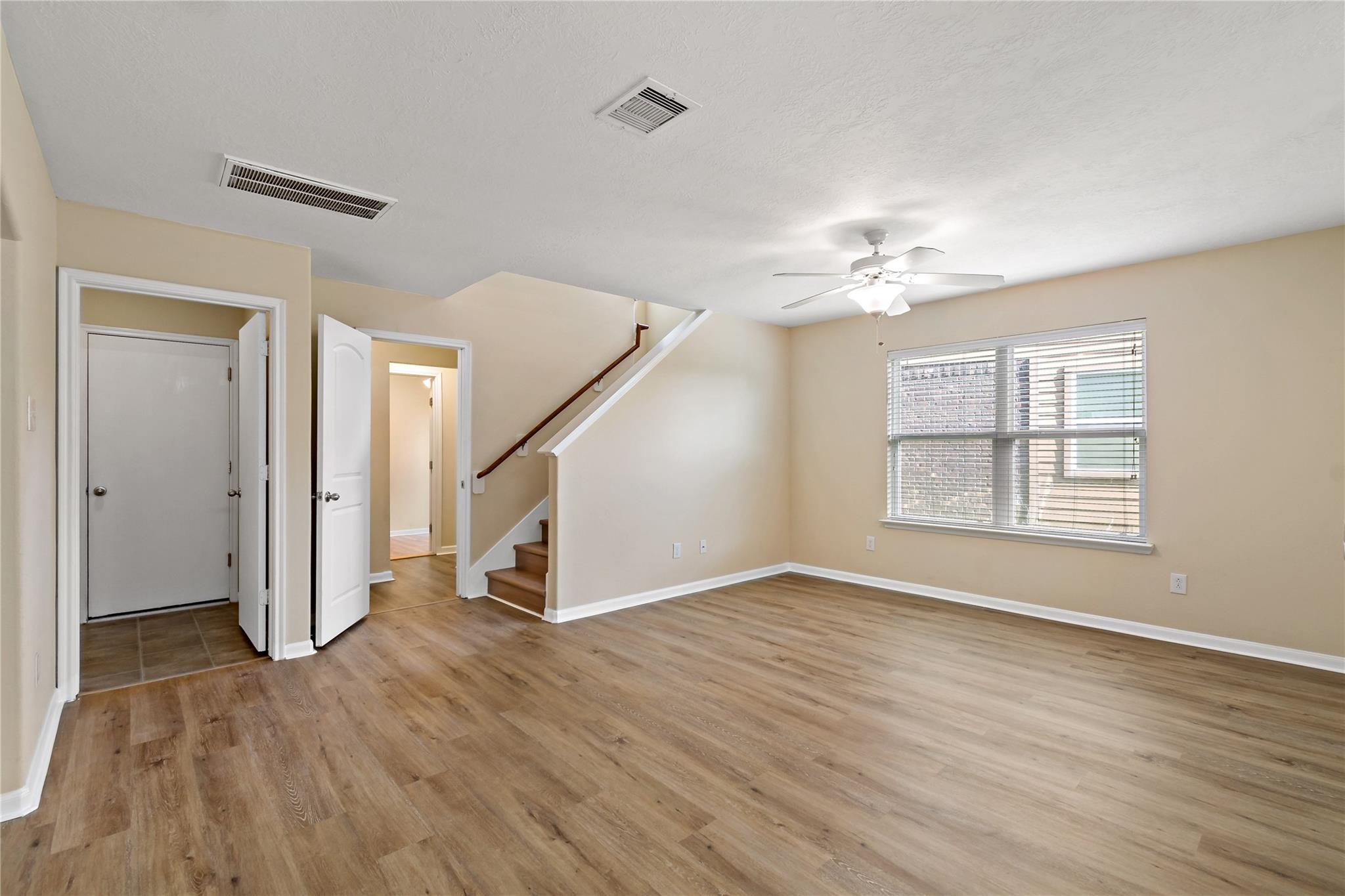 13111 Royal Bell Court, Houston Tx 77047 Property Photo 7