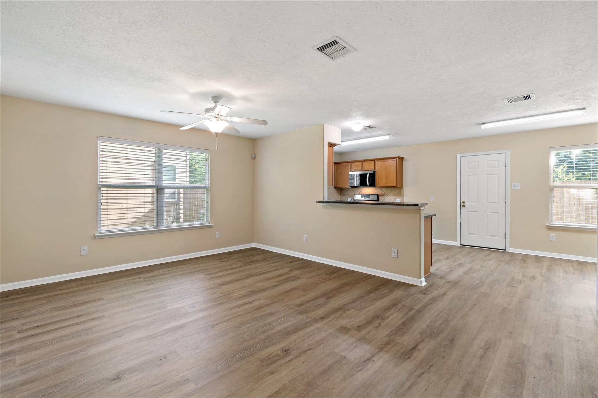 13111 Royal Bell Court, Houston Tx 77047 Property Photo 8
