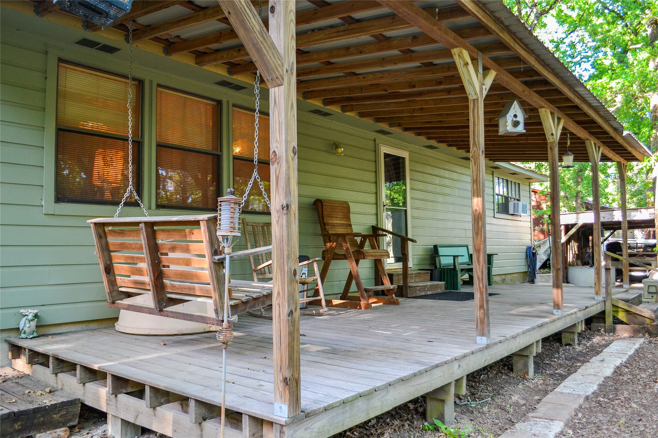 4 Cross Property Photo 1
