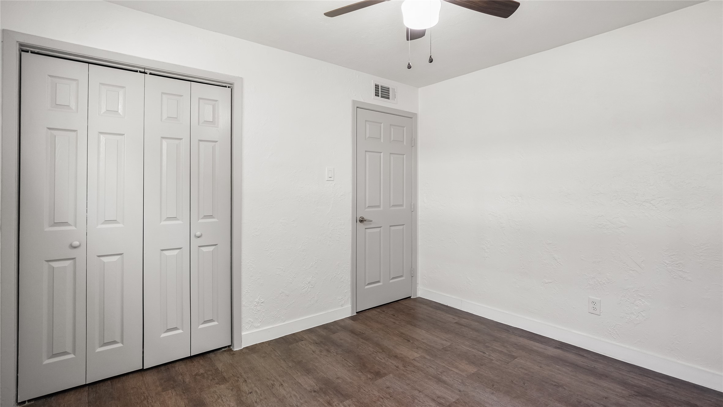 2819 Berry Street Property Photo 13