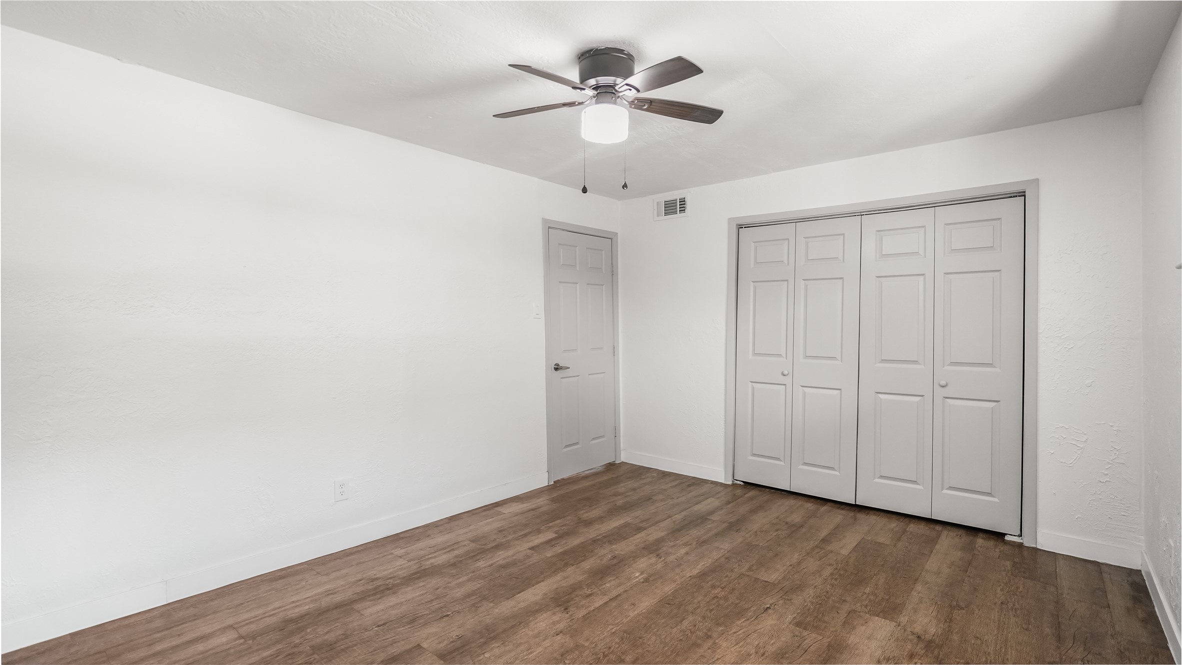 2819 Berry Street Property Photo 17