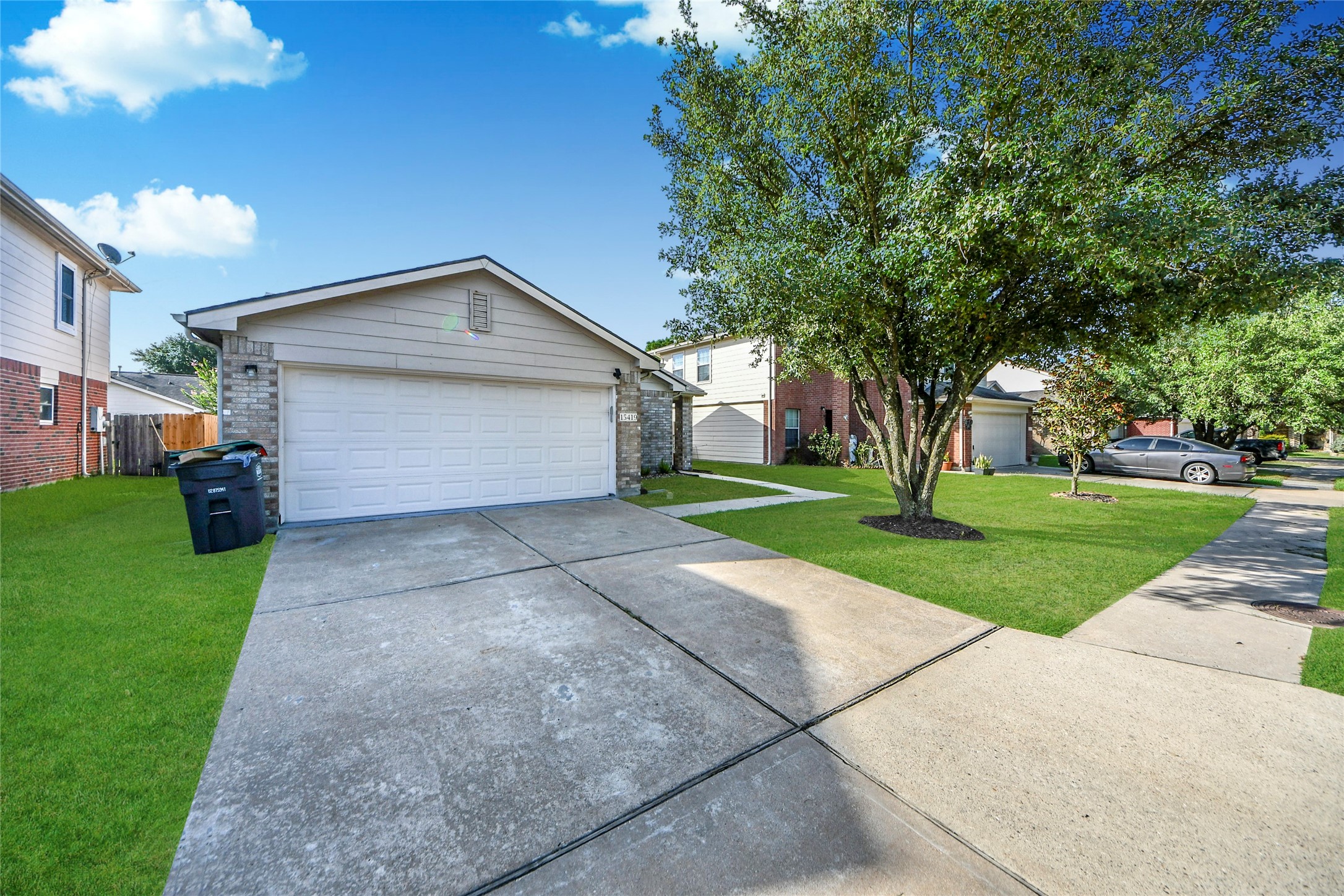 15419 Bay Lodge Lane Property Photo 1