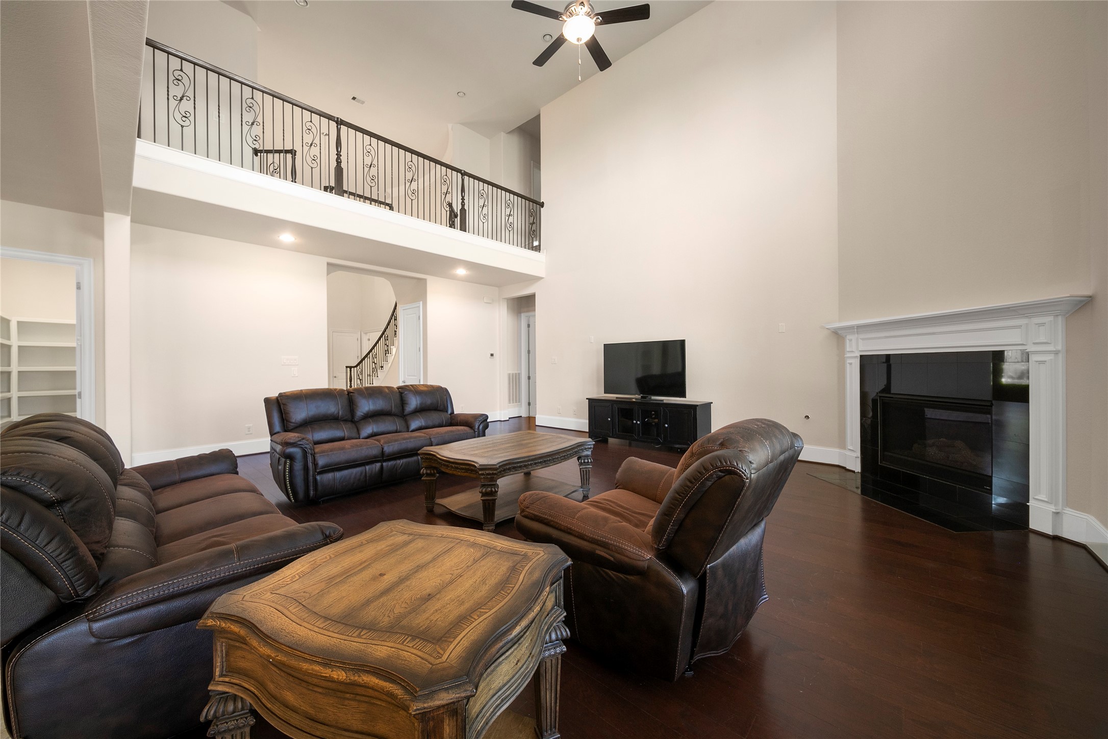 5014 Harvest Chase Lane Property Photo 10