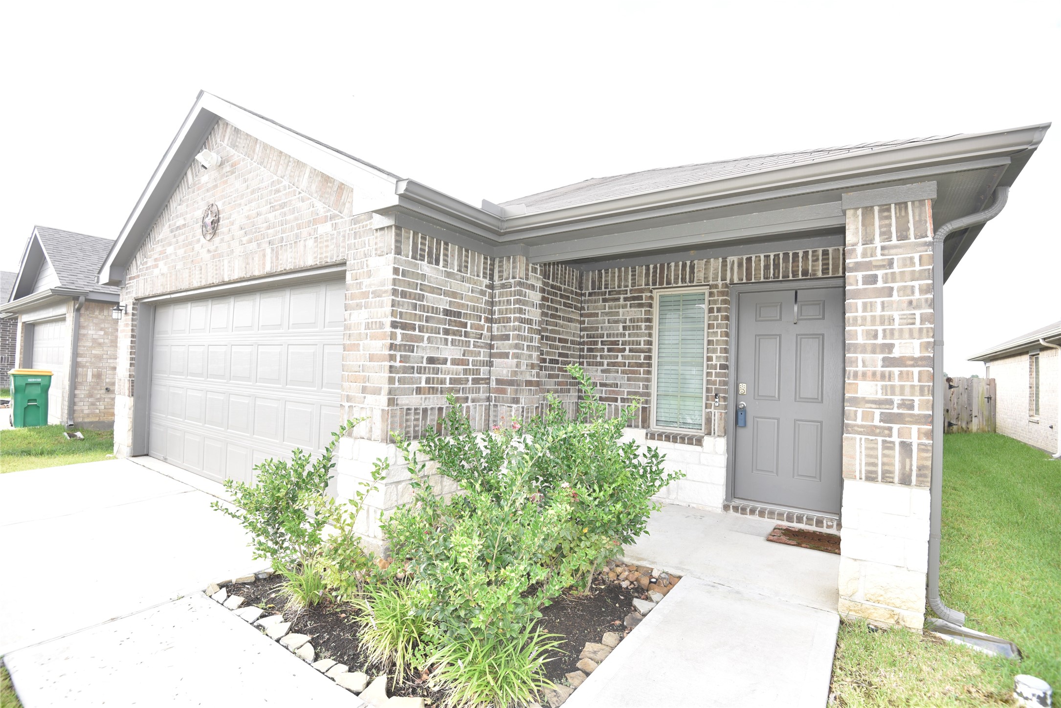 16684 Lonely Pines Drive Property Photo 1