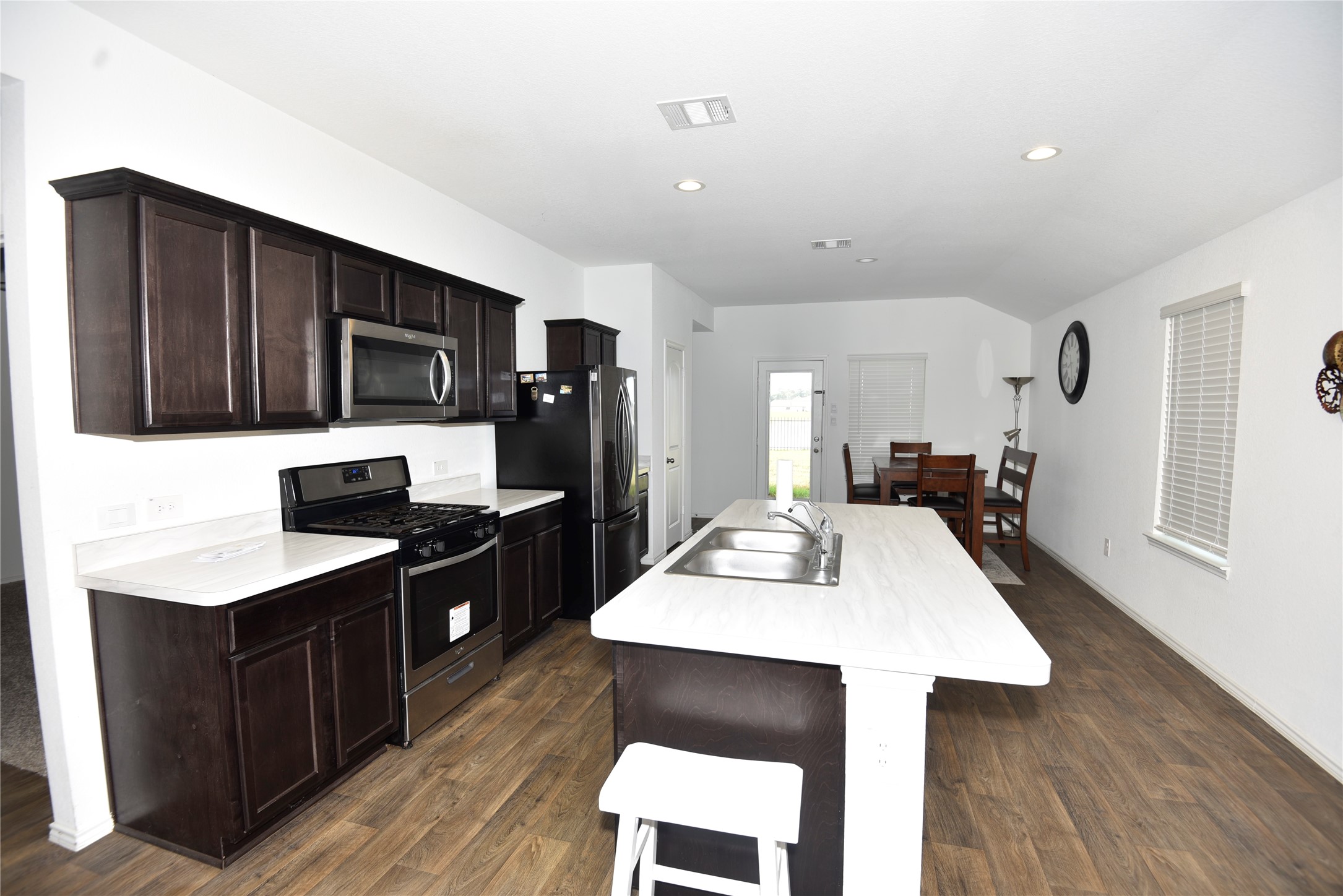 16684 Lonely Pines Drive Property Photo 6