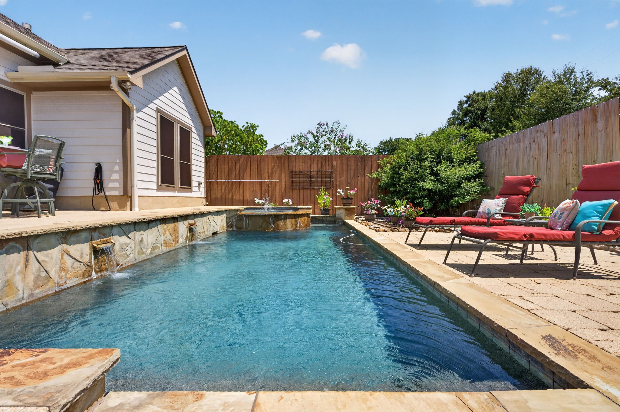 514 Oak Ridge Grove Circle Property Photo 3