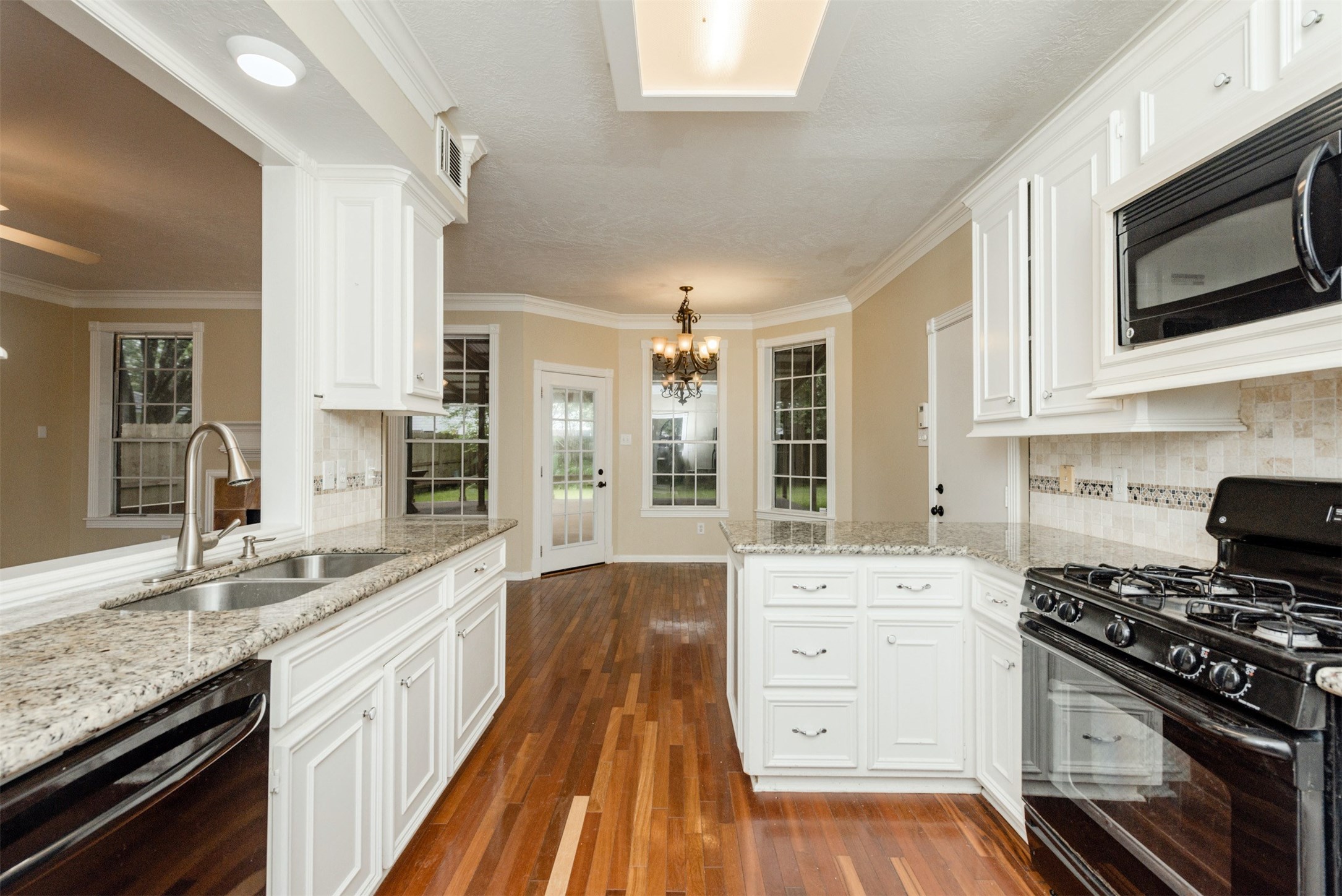 215 Sunset Ridge Property Photo 16