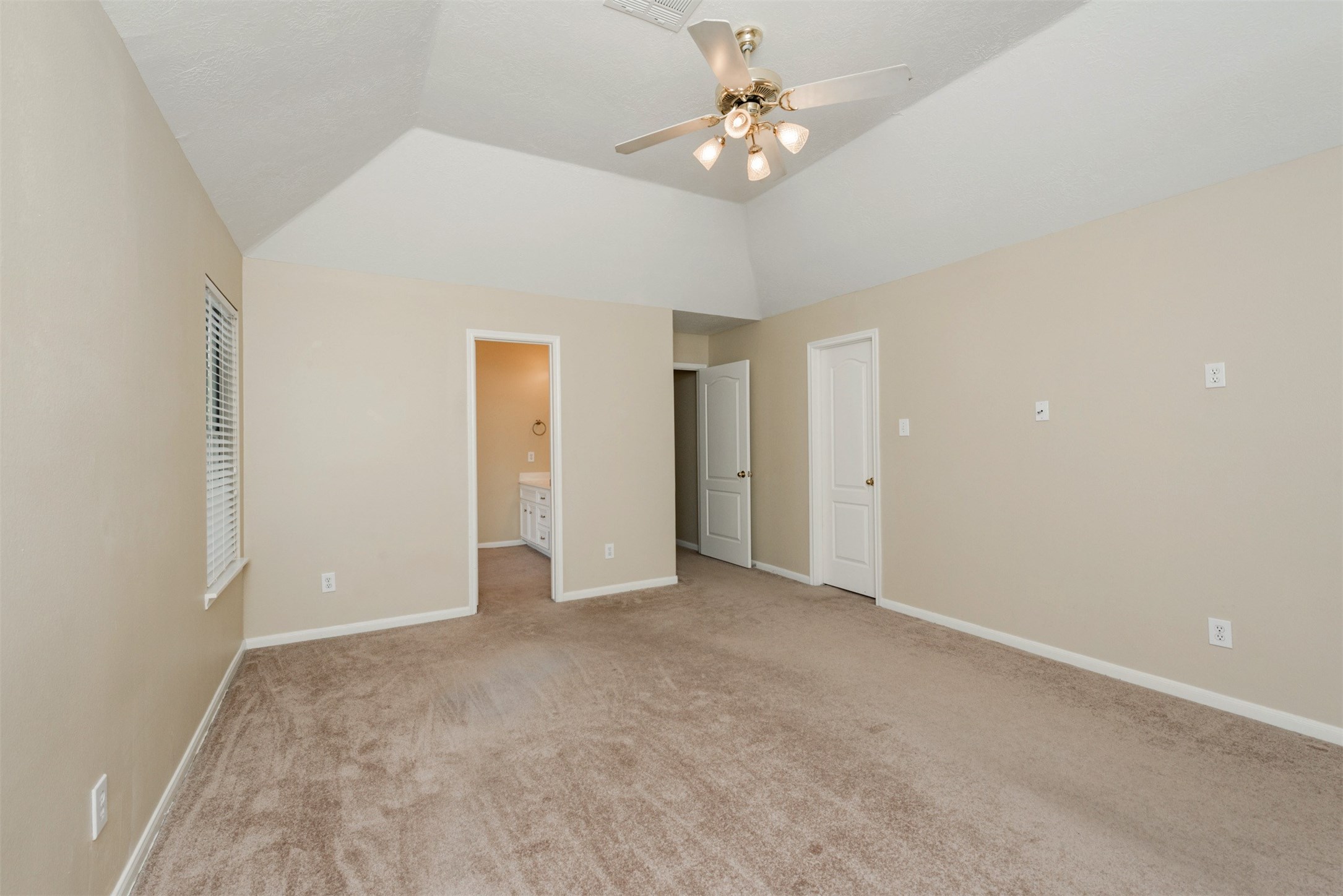 215 Sunset Ridge Property Photo 24