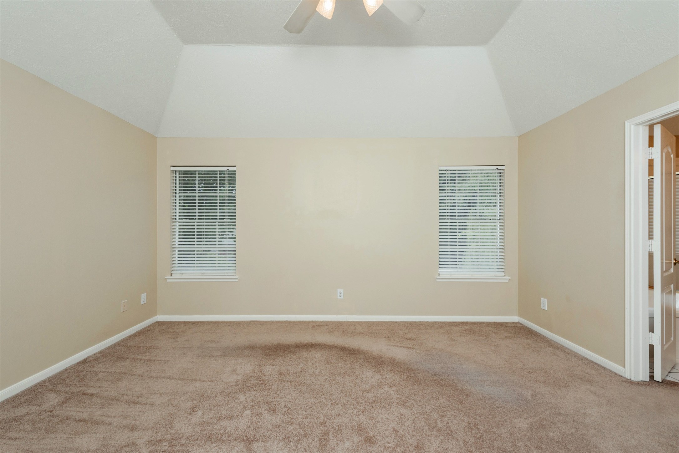 215 Sunset Ridge Property Photo 25